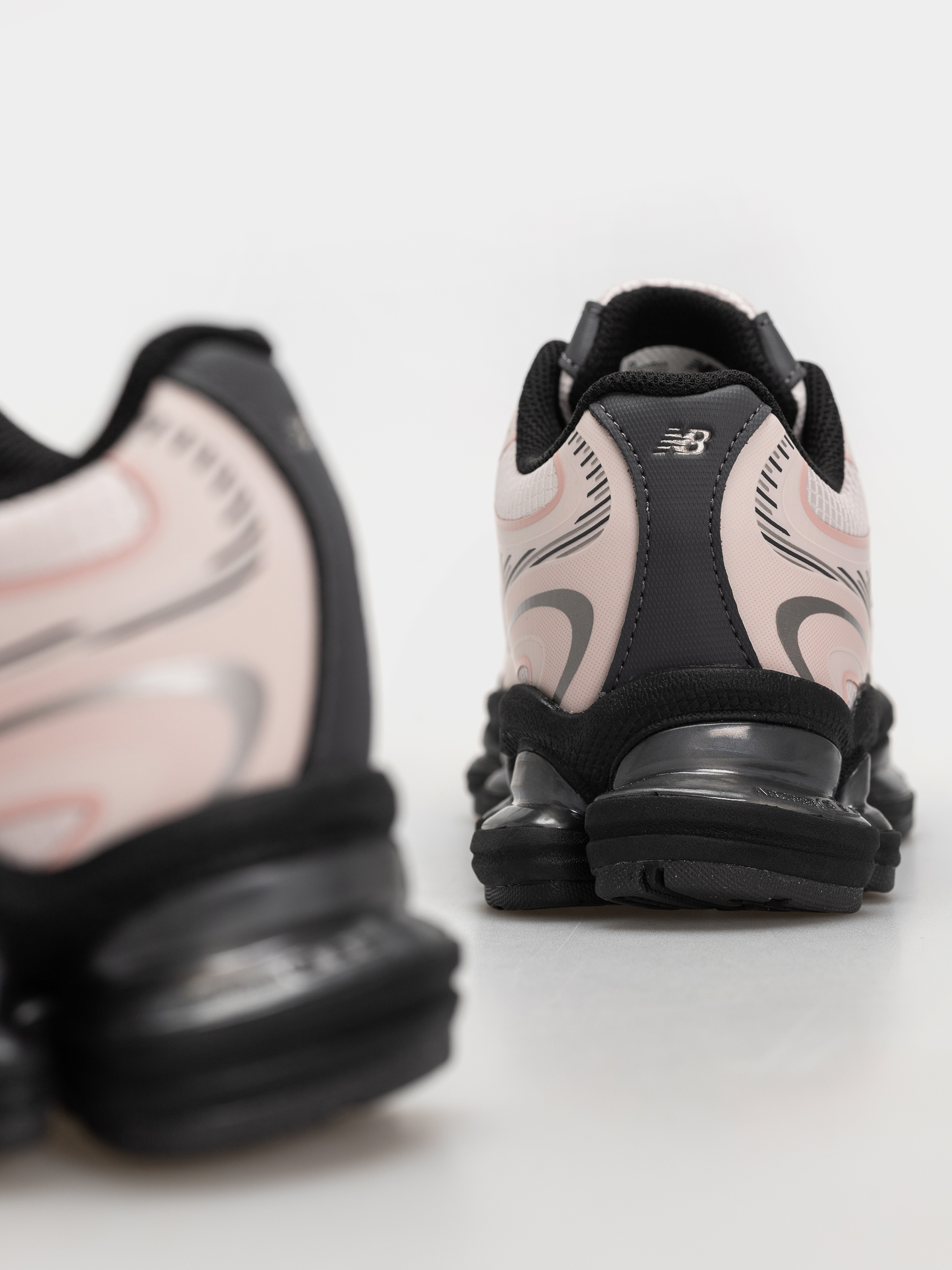 Boty New Balance 2000 (pink granite/pink chalk/black)