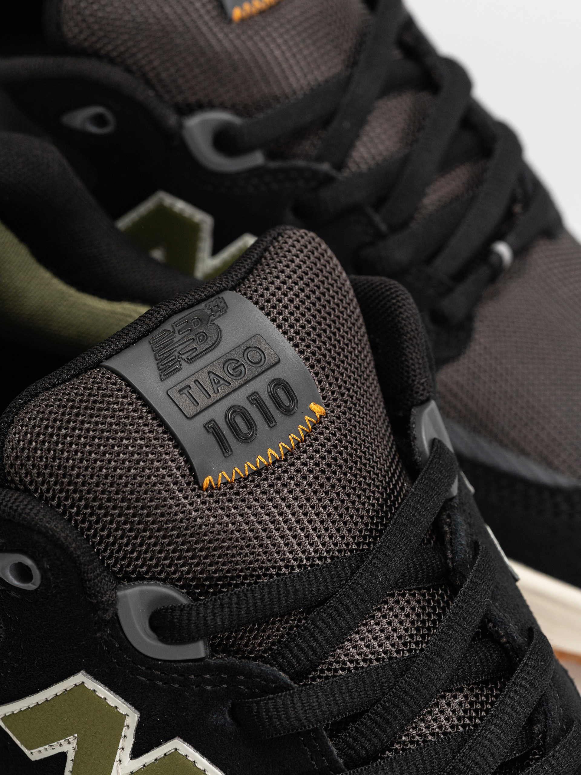 Boty New Balance 1010 (black/dark olivine)