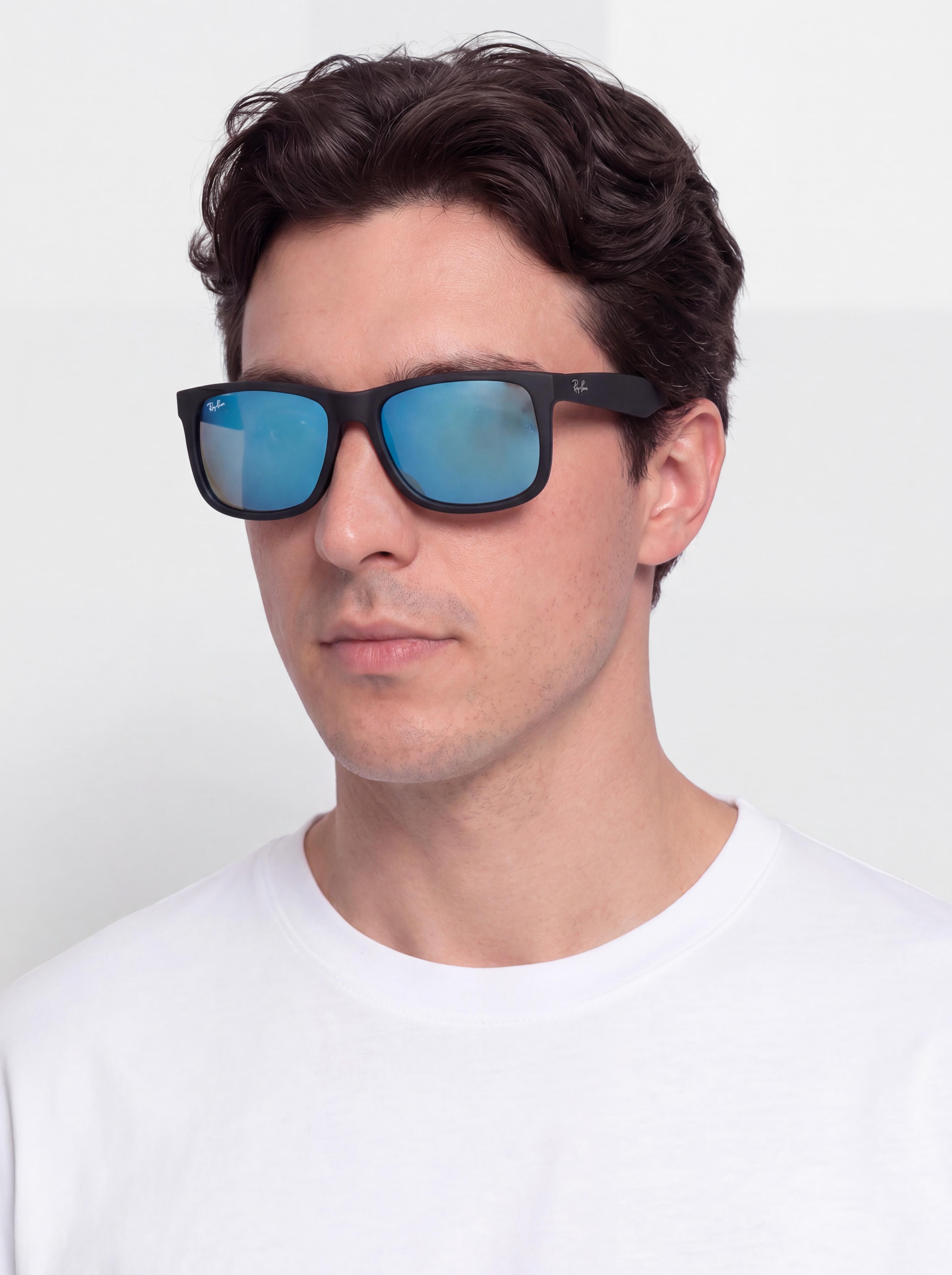 Sluneční brýle Ray-Ban Justin (matowy guma czarny/lustrzany niebieski)
