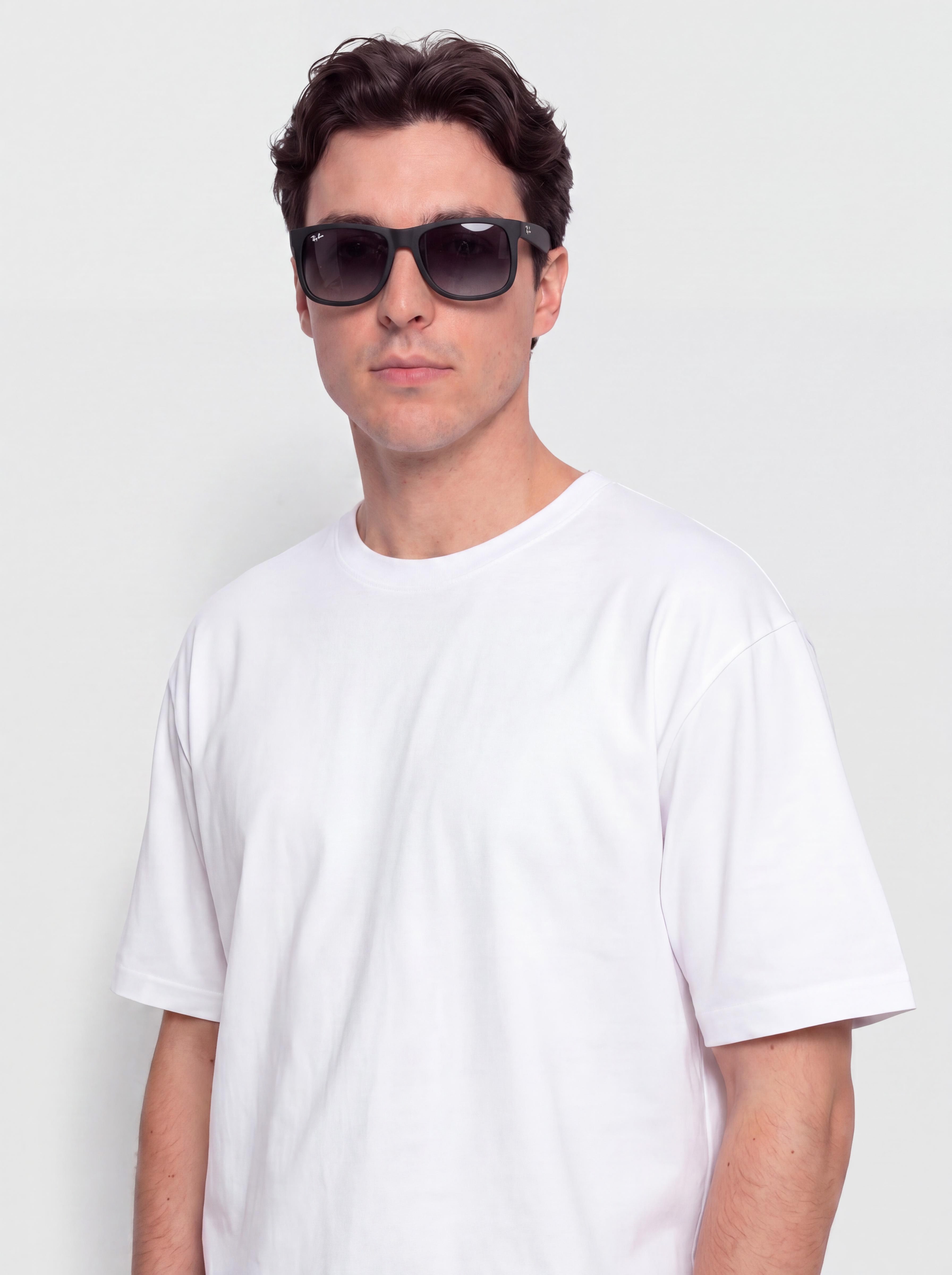 Sluneu010dnu00ed bru00fdle Ray-Ban Justin Classic (matowy guma czarny/ciemnoszary)
