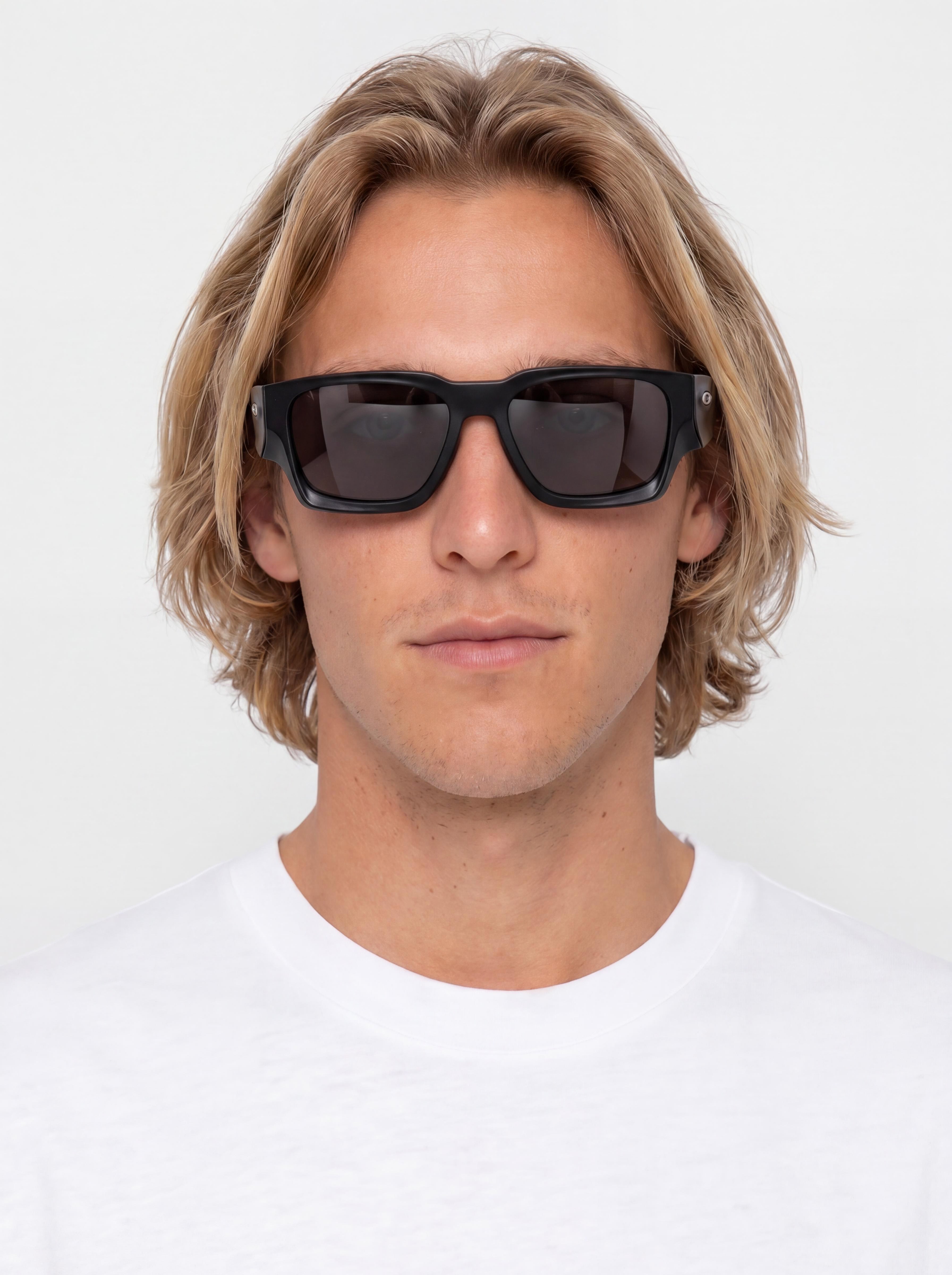 Sluneční brýle Oakley Instagator (matte black/prizm black polar)