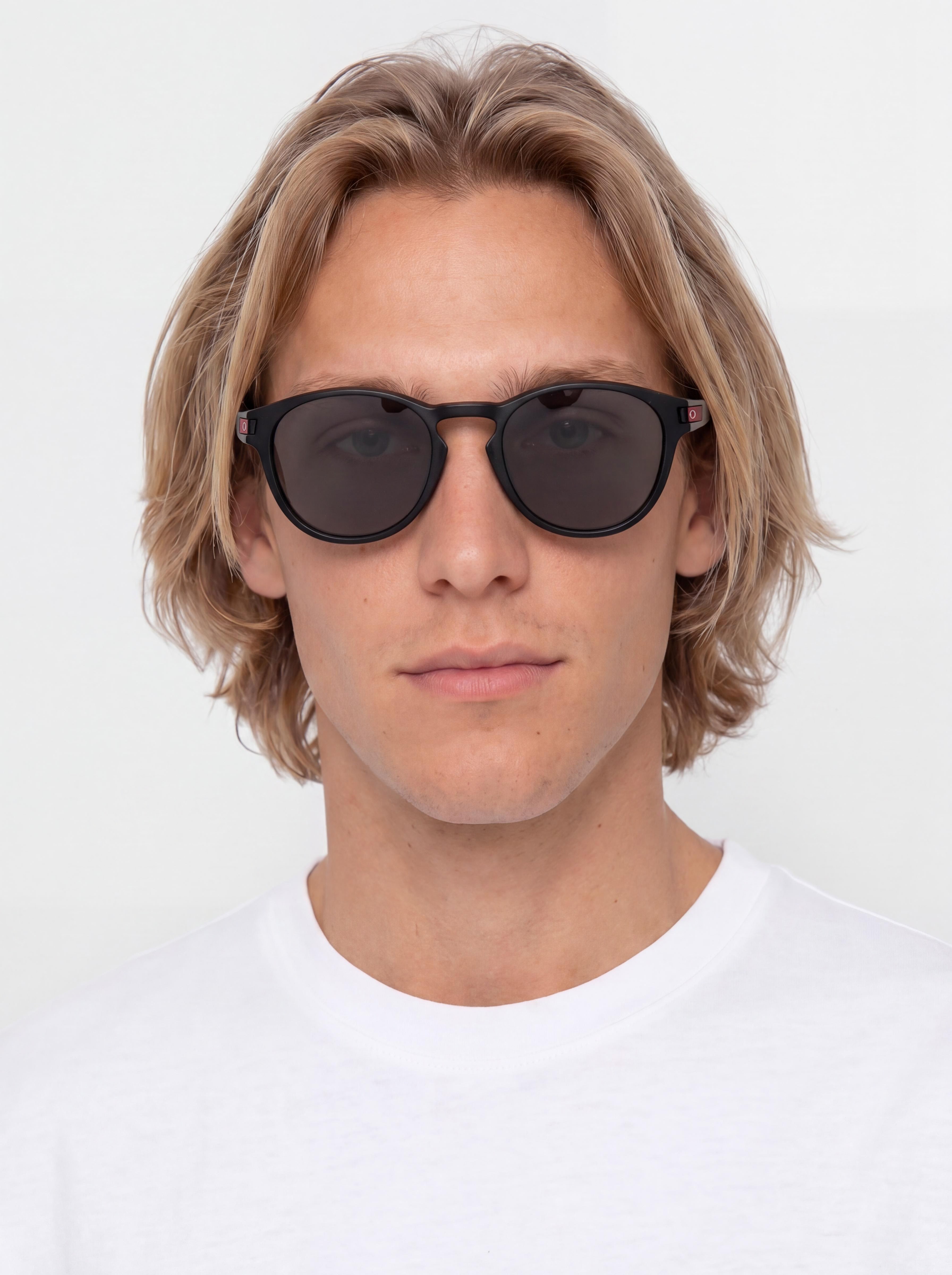 Sluneční brýle Oakley Latch (matte black/prizm black polar)