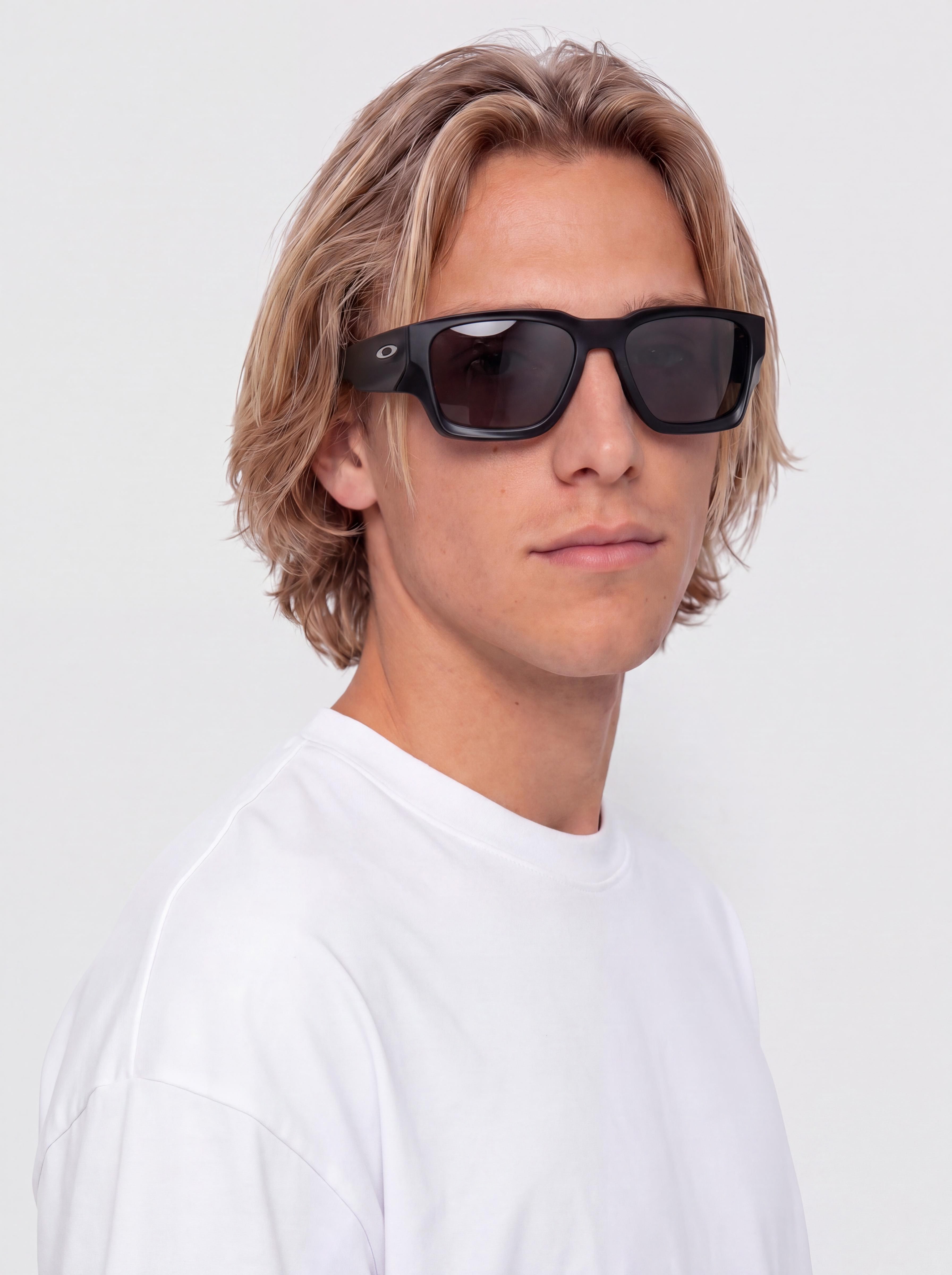 Sluneční brýle Oakley Instagator (matte black/prizm black polar)