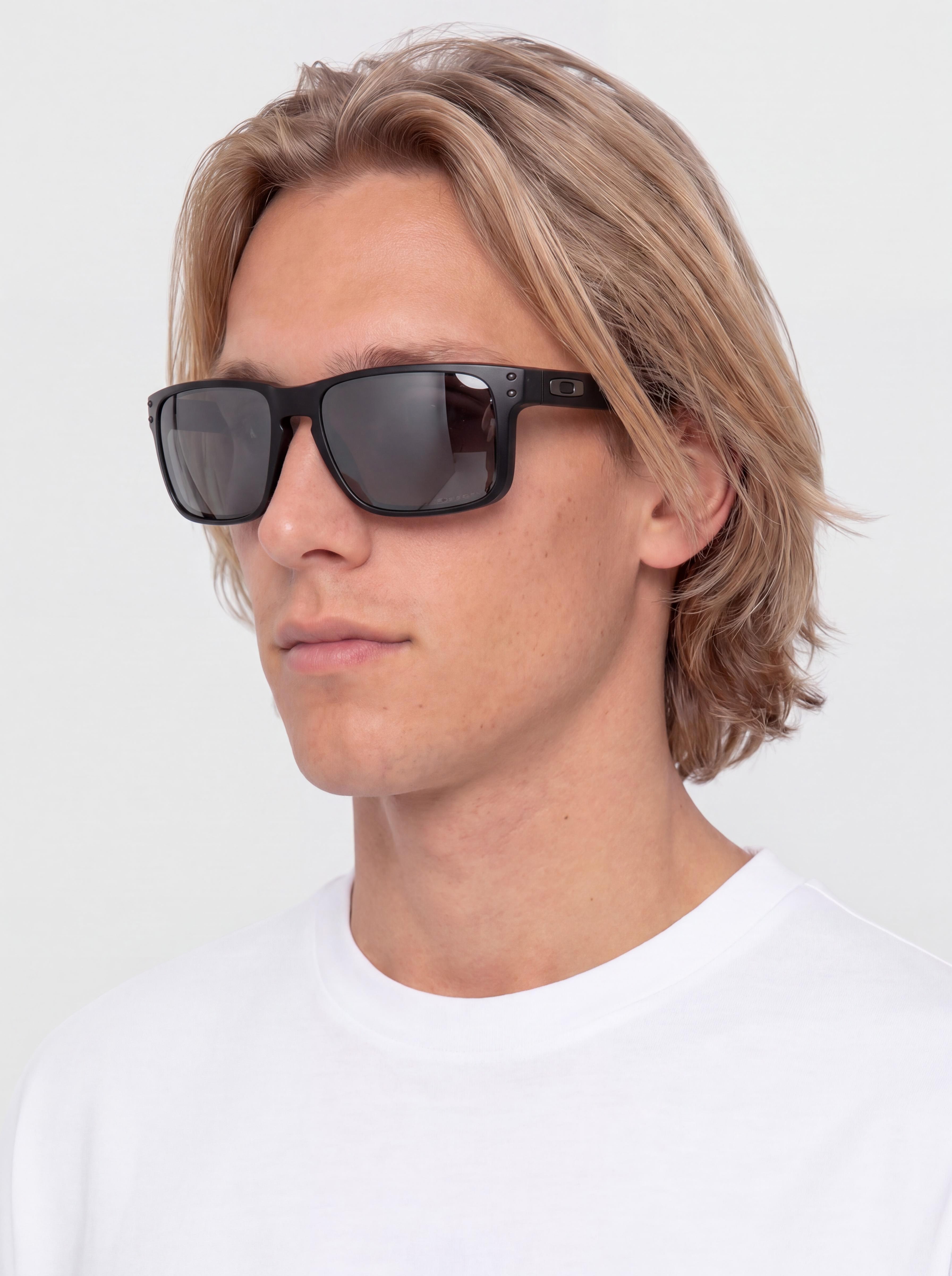 Sluneční brýle Oakley Holbrook
