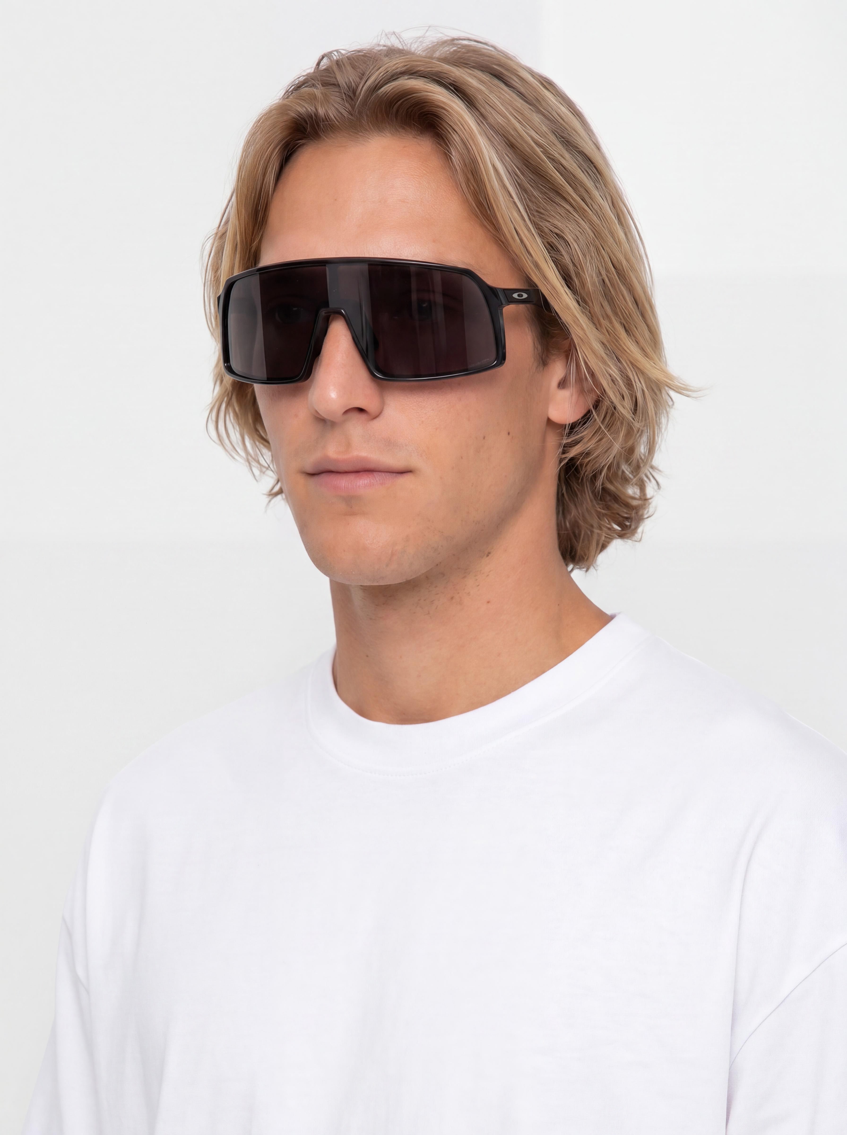 Sluneu010dnu00ed bru00fdle Oakley Sutro (polished black/prizm black)