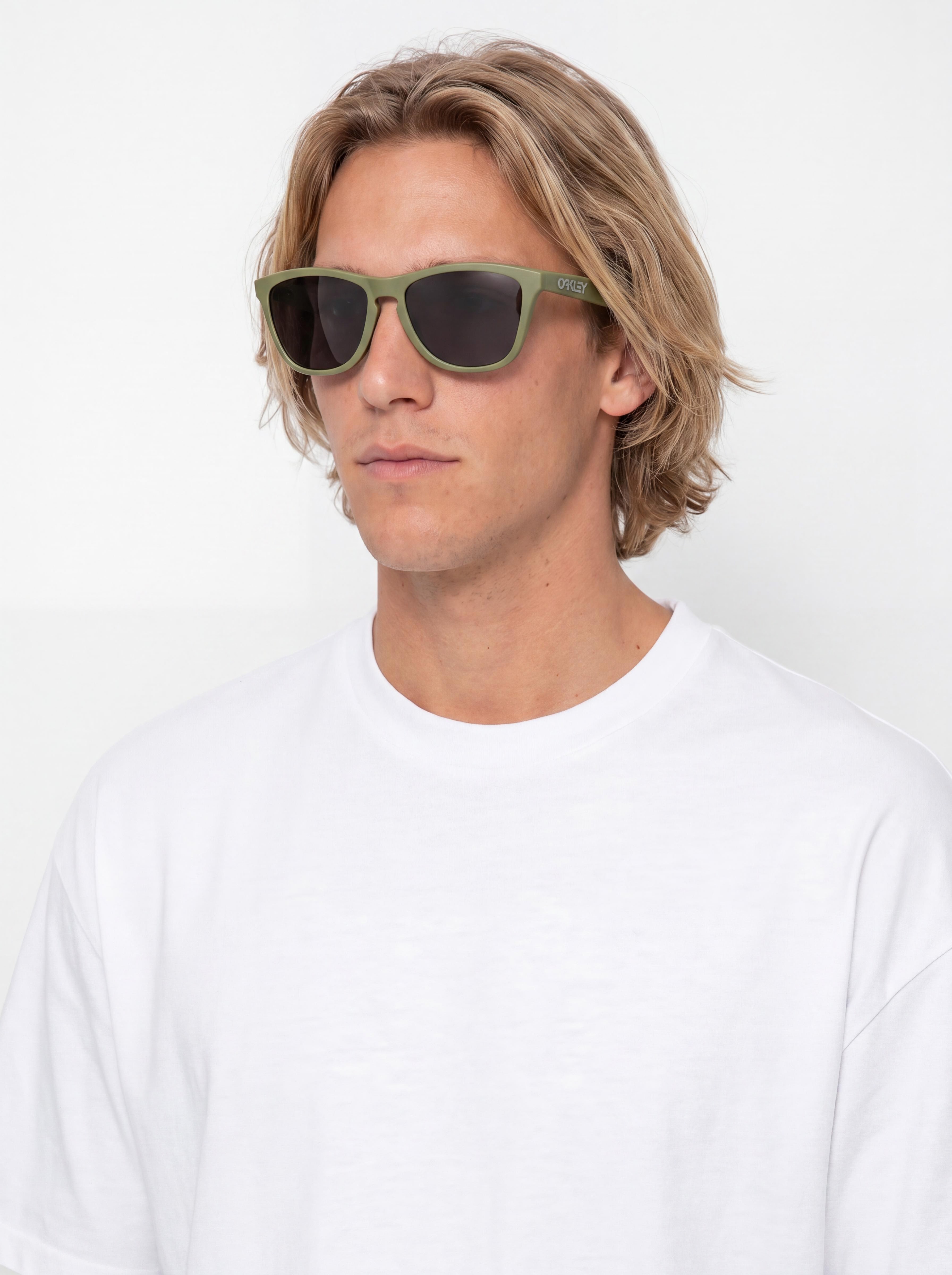 Sluneční brýle Oakley Frogskins (matte fern/prizm black polar)