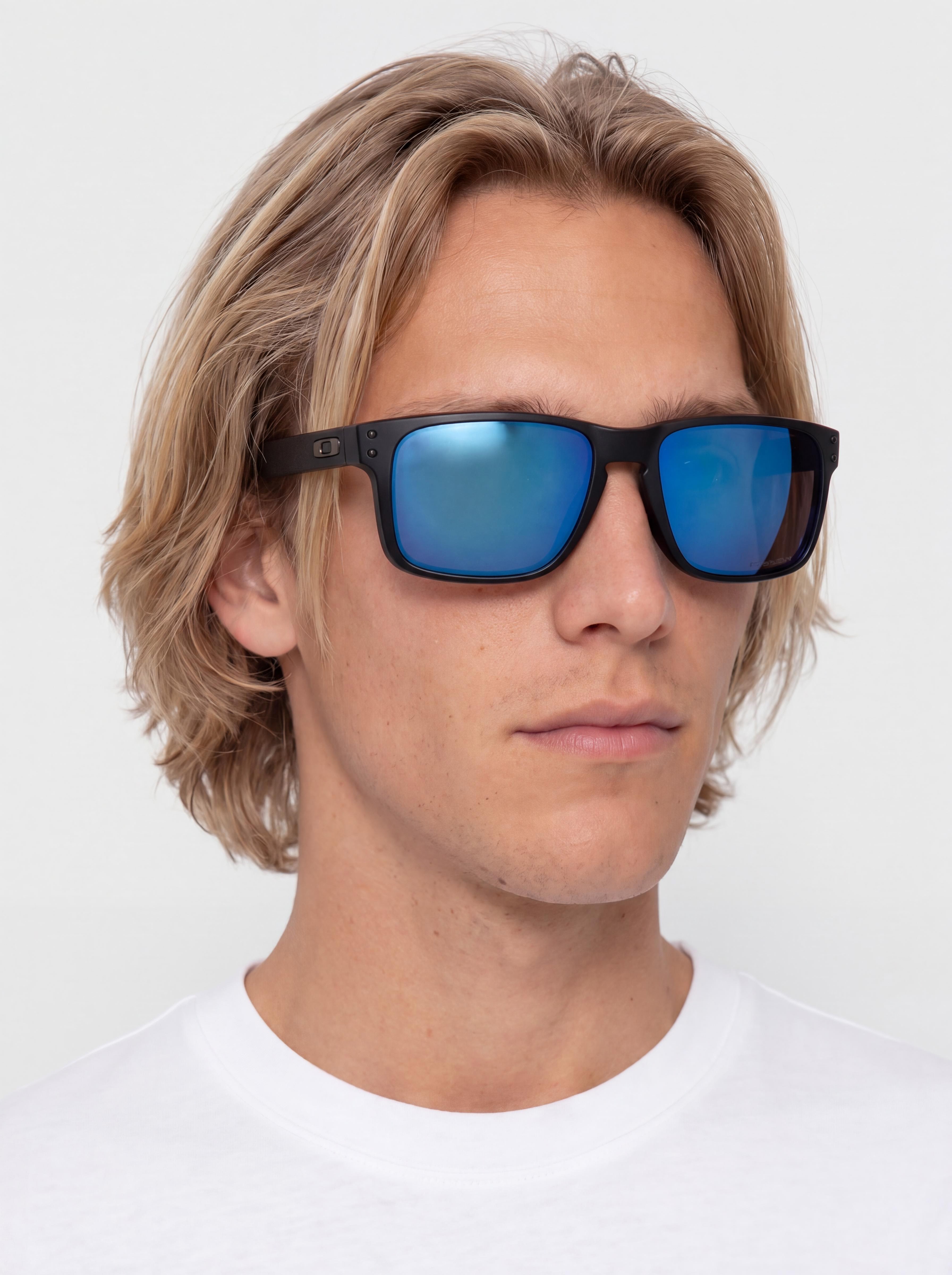 Sluneční brýle Oakley Holbrook XL (matte black/prizm sapphr irid polar)