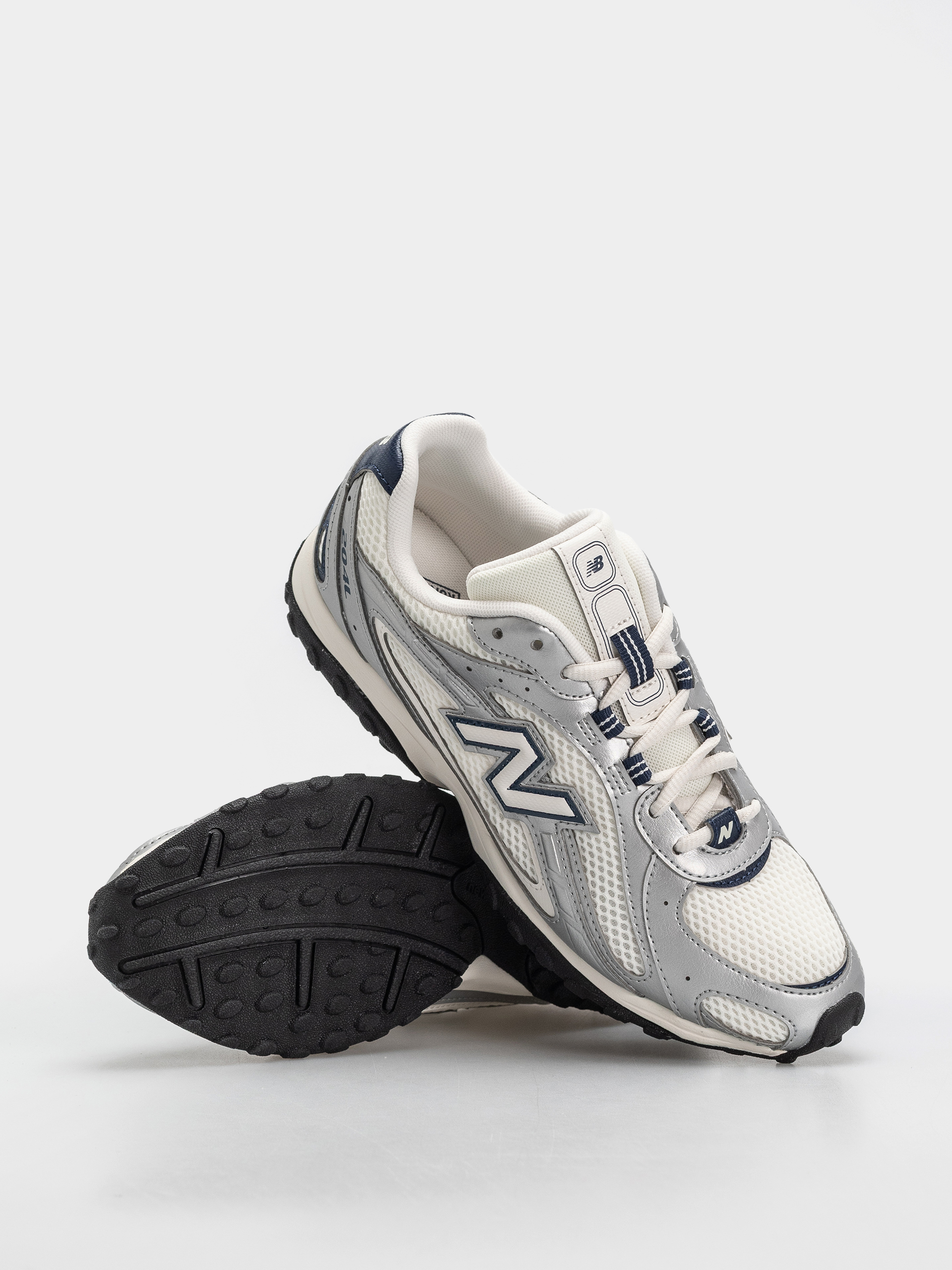 Boty New Balance 204L (sea salt/silver metallic/nb navy)