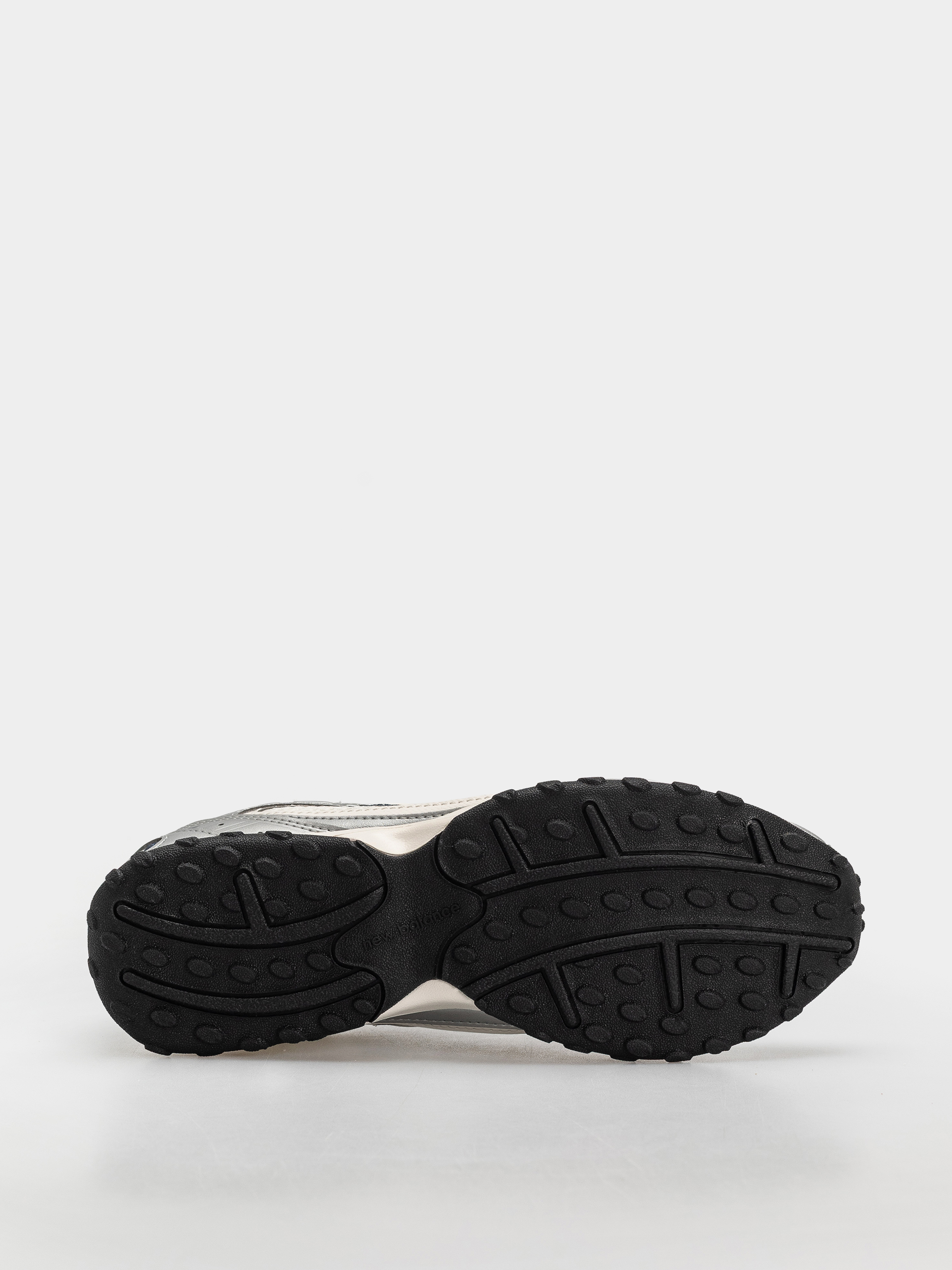 Boty New Balance 204L (sea salt/silver metallic/nb navy)