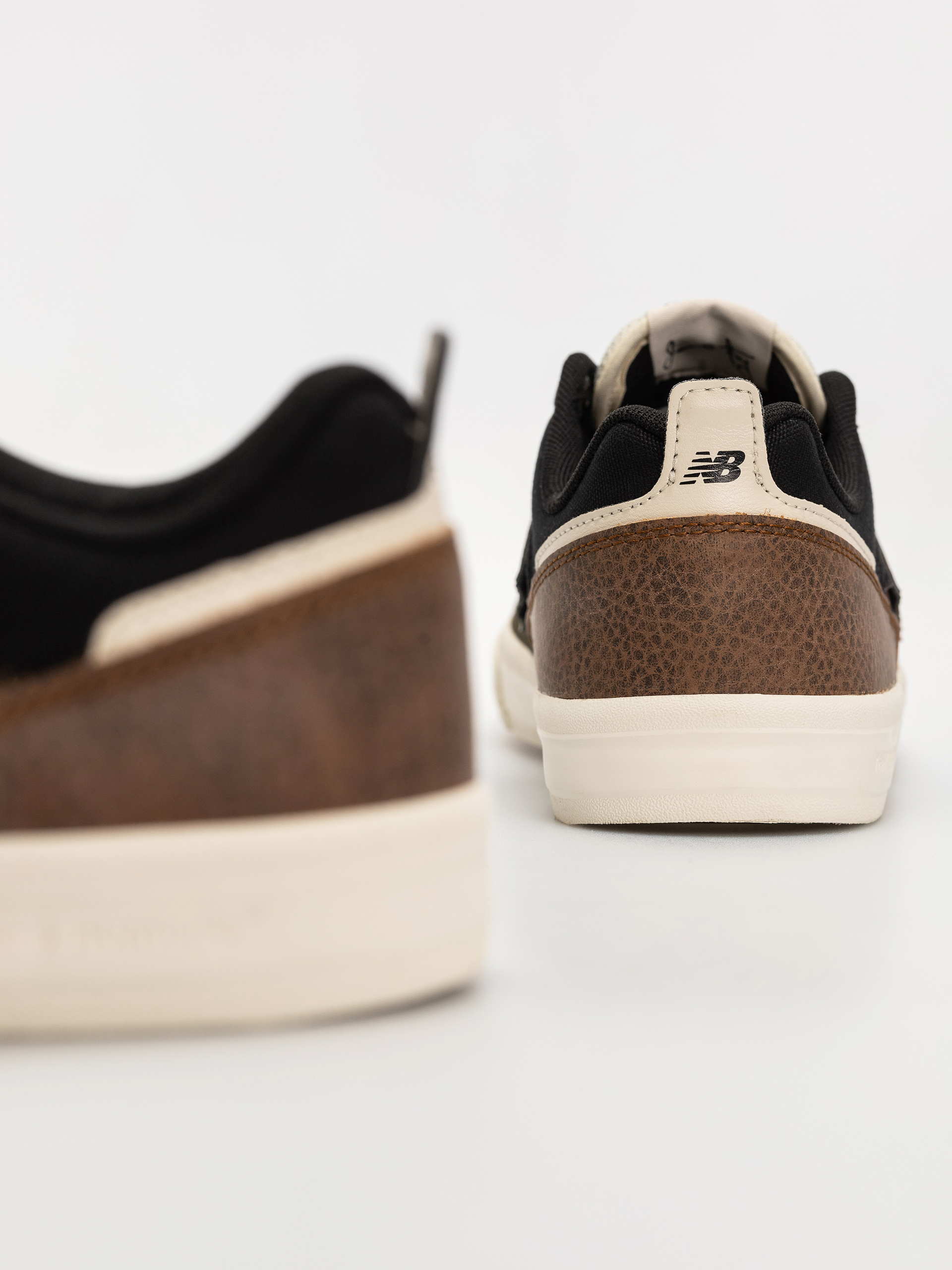 Boty New Balance 306 (pumpernickel/black)