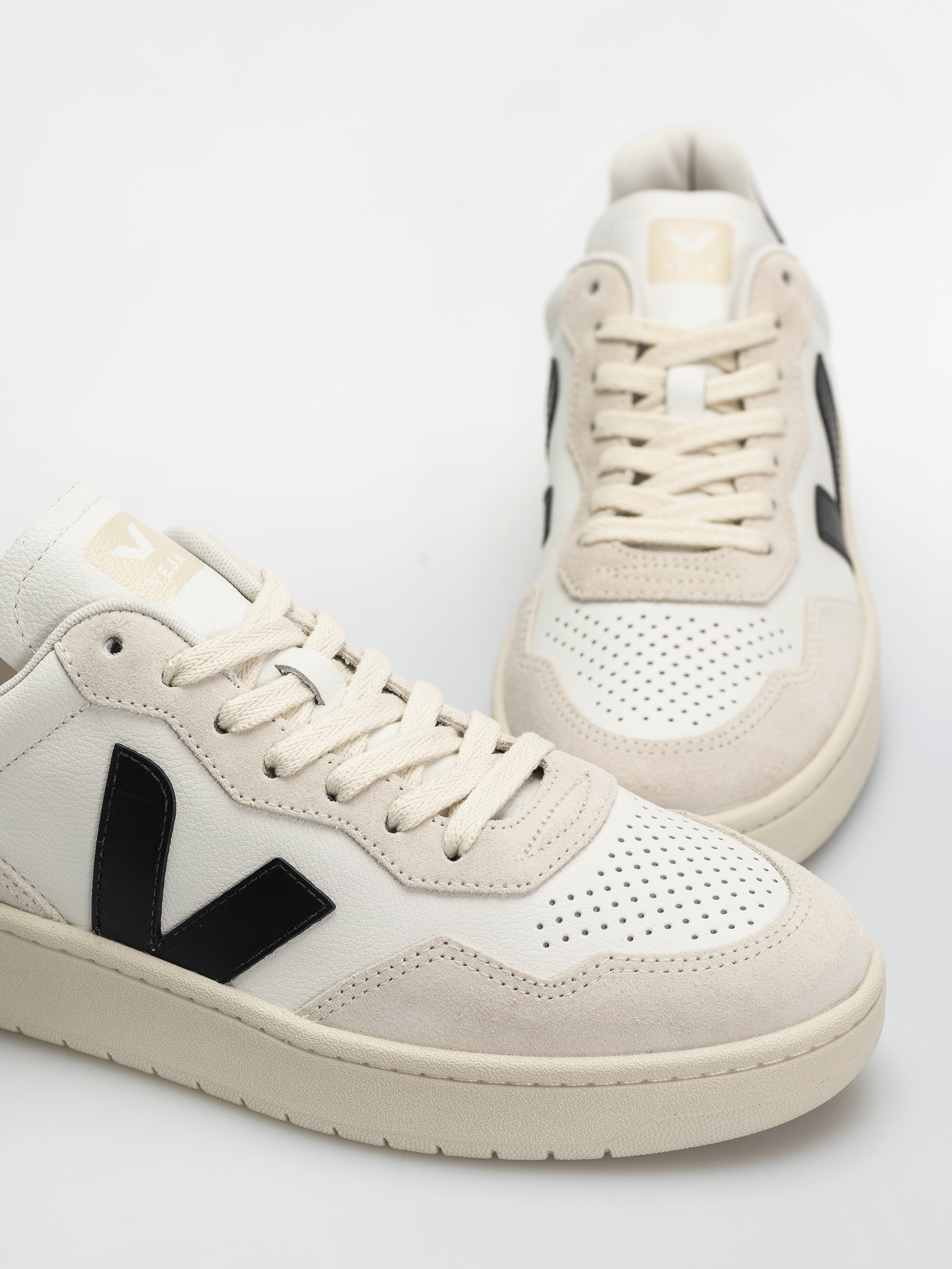 Boty Veja V 90 (white black)