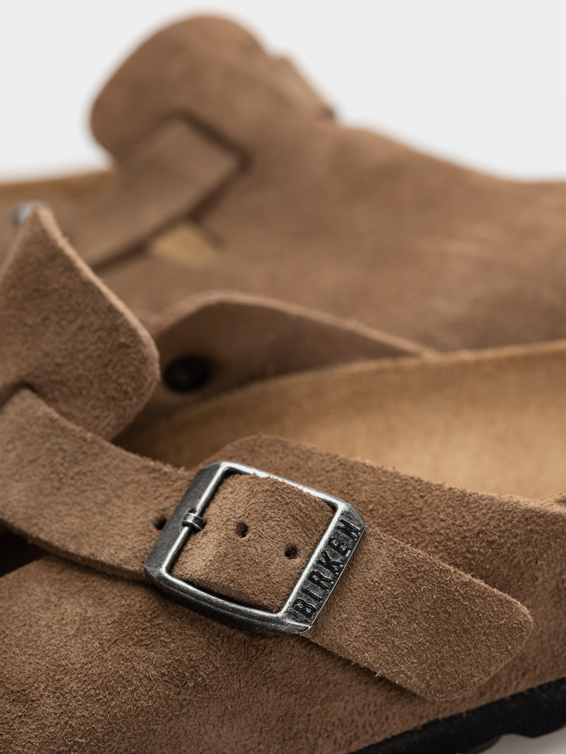 Plážovky Birkenstock Boston Suede Leather Narrow (dark tea)