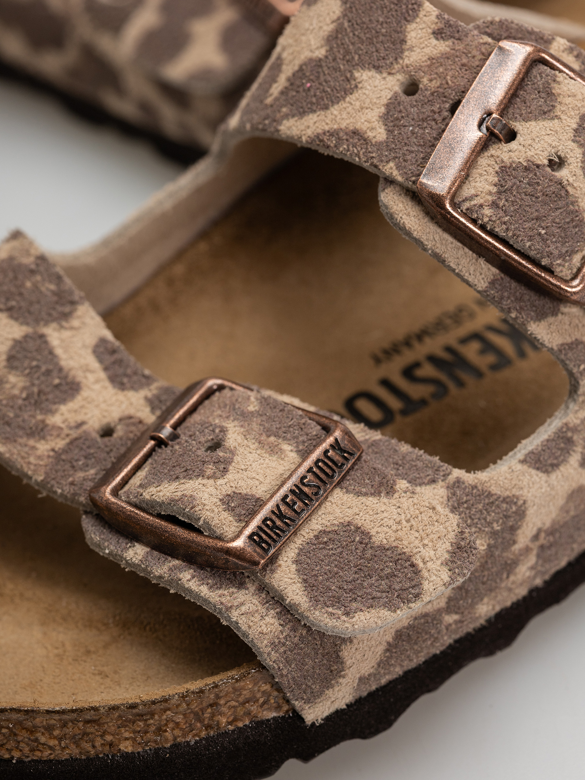 Plážovky Birkenstock Arizona Suede Leather Narrow (leo sandcastle)