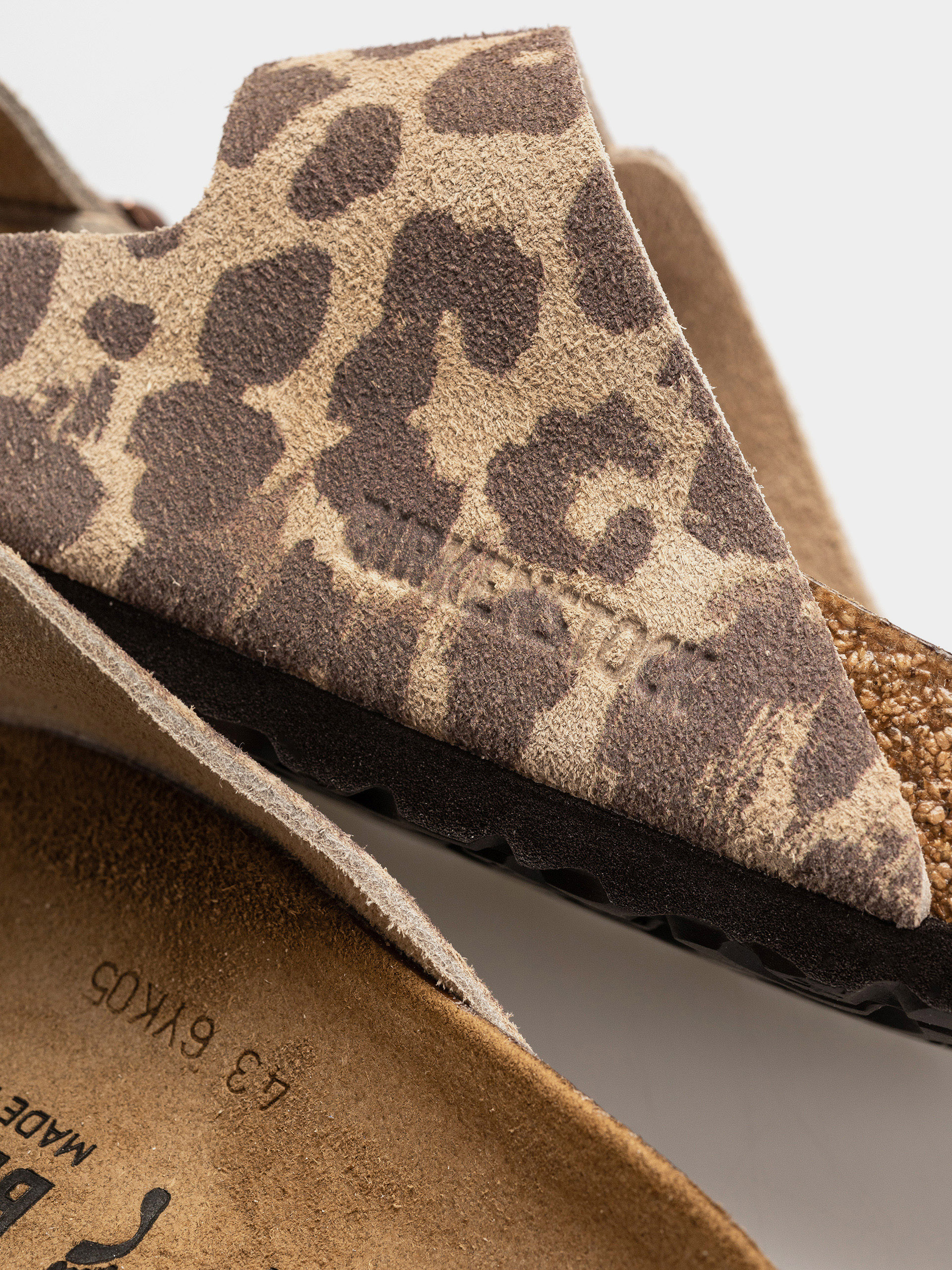 Plážovky Birkenstock Arizona Suede Leather Narrow (leo sandcastle)