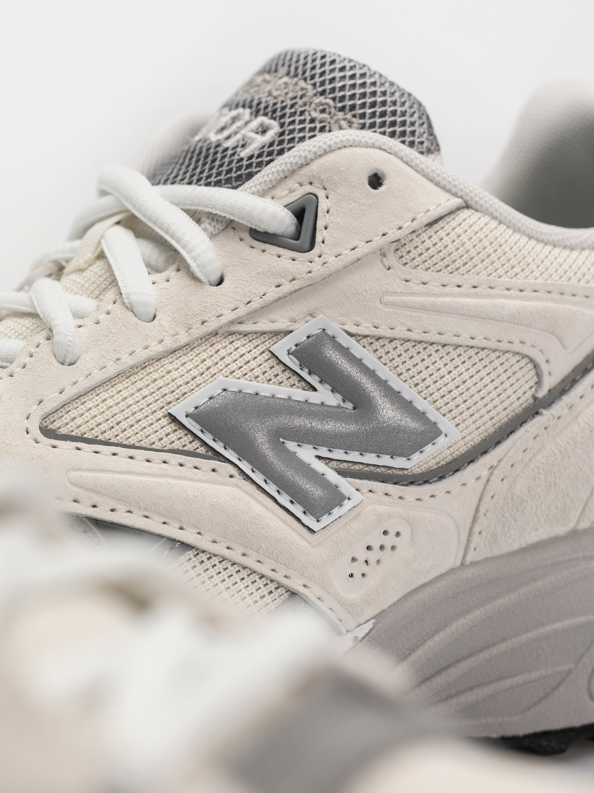 Boty New Balance 880R (sea salt/slate grey)