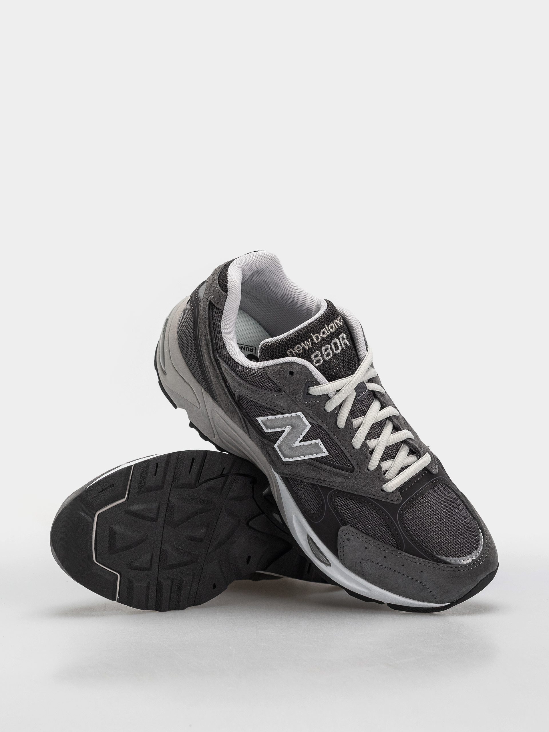 Boty New Balance 880R (slate grey/magnet)