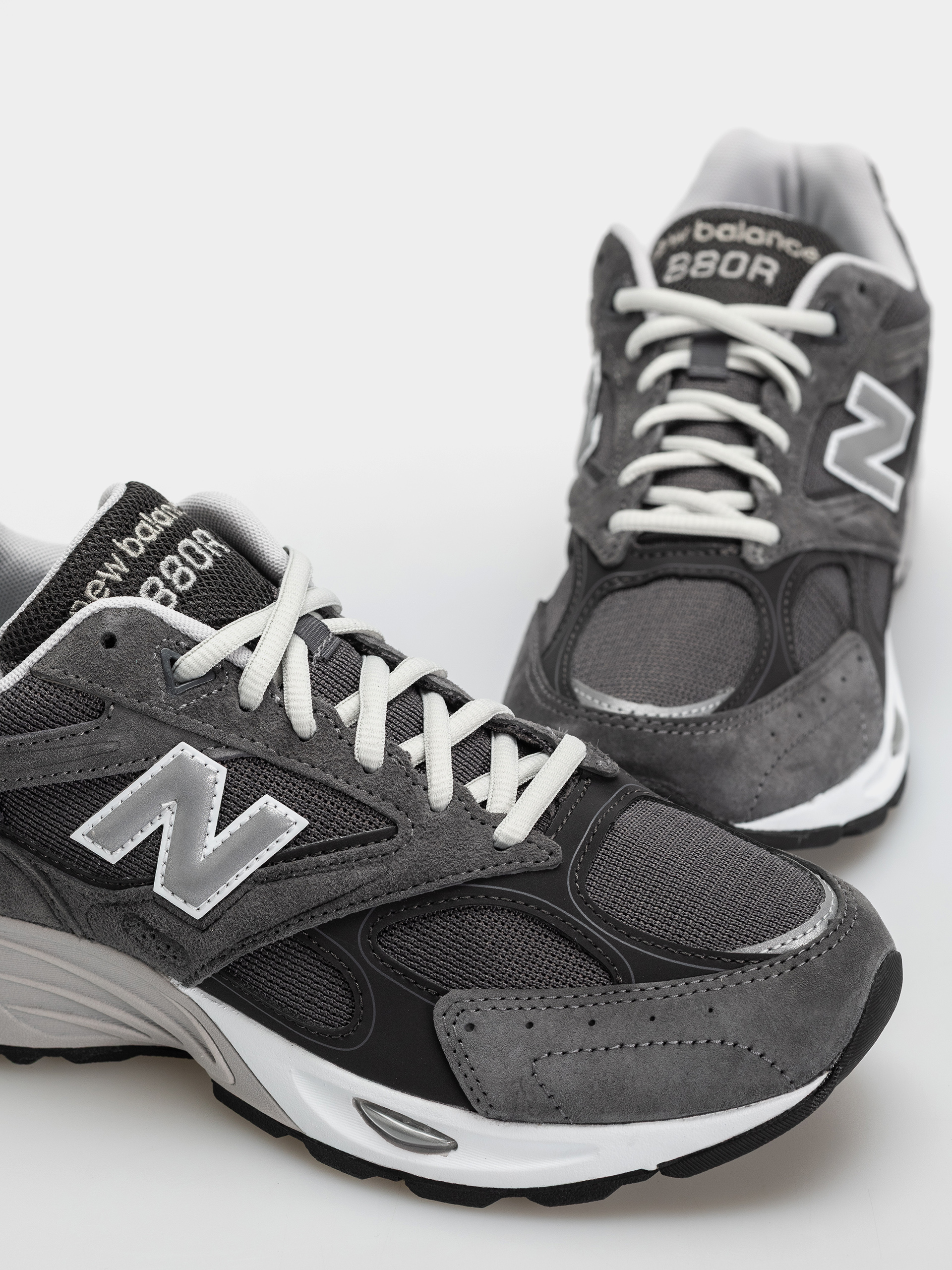 Boty New Balance 880R (slate grey/magnet)