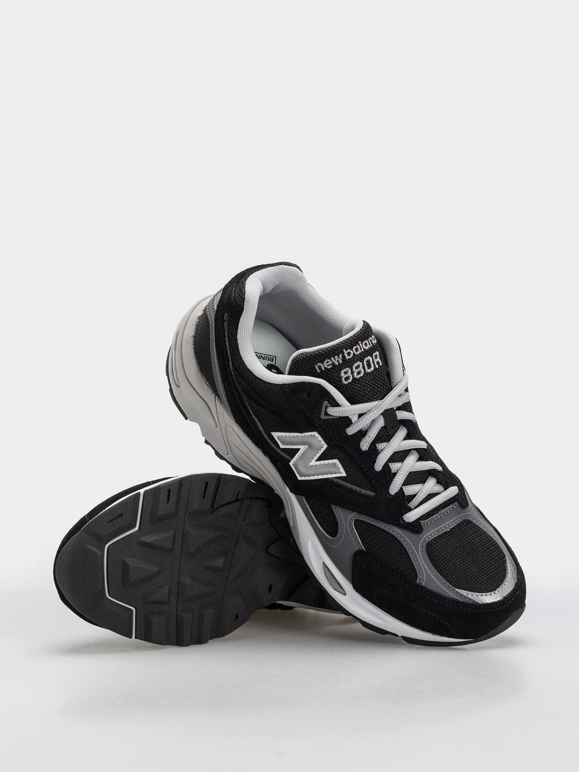 Boty New Balance 880R (black/castlerock)