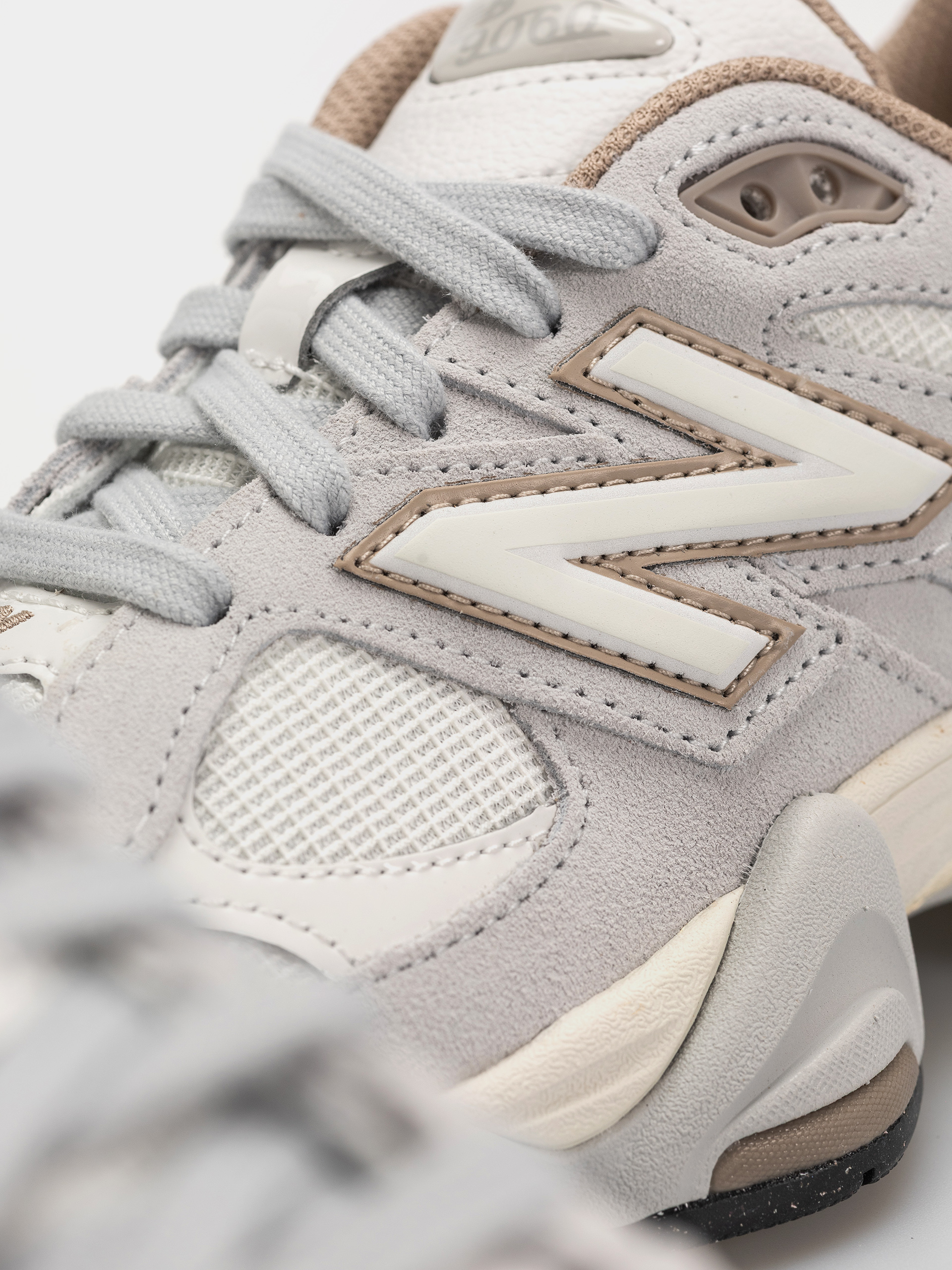 Boty New Balance 9060 (driftwood/sea salt)