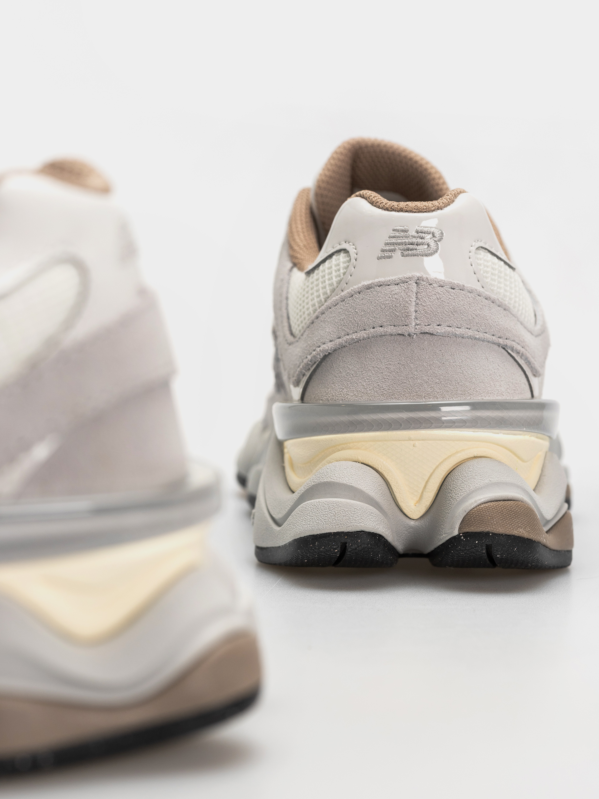 Boty New Balance 9060 (driftwood/sea salt)