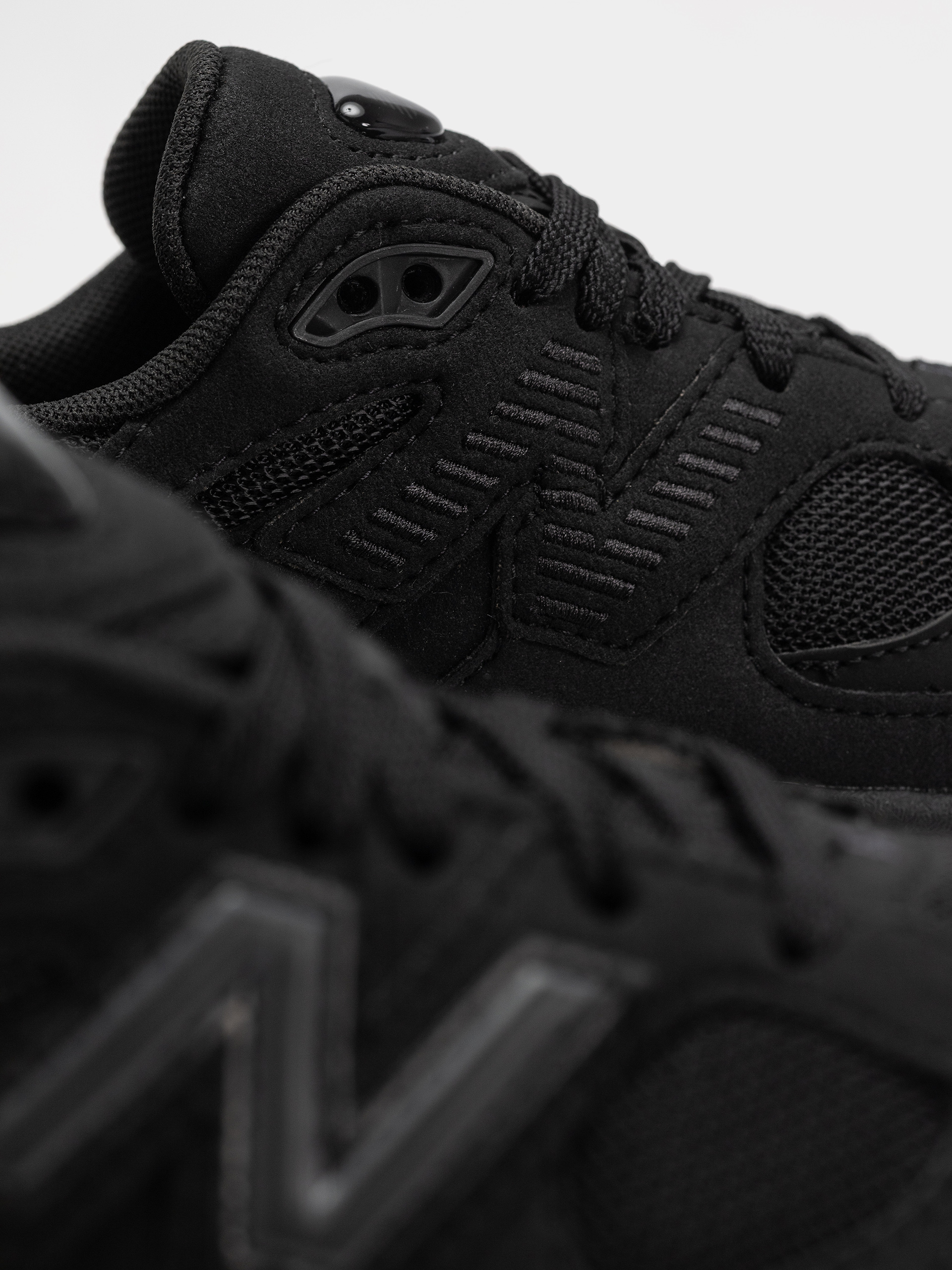 Boty New Balance 9060 JR (black/phantom)