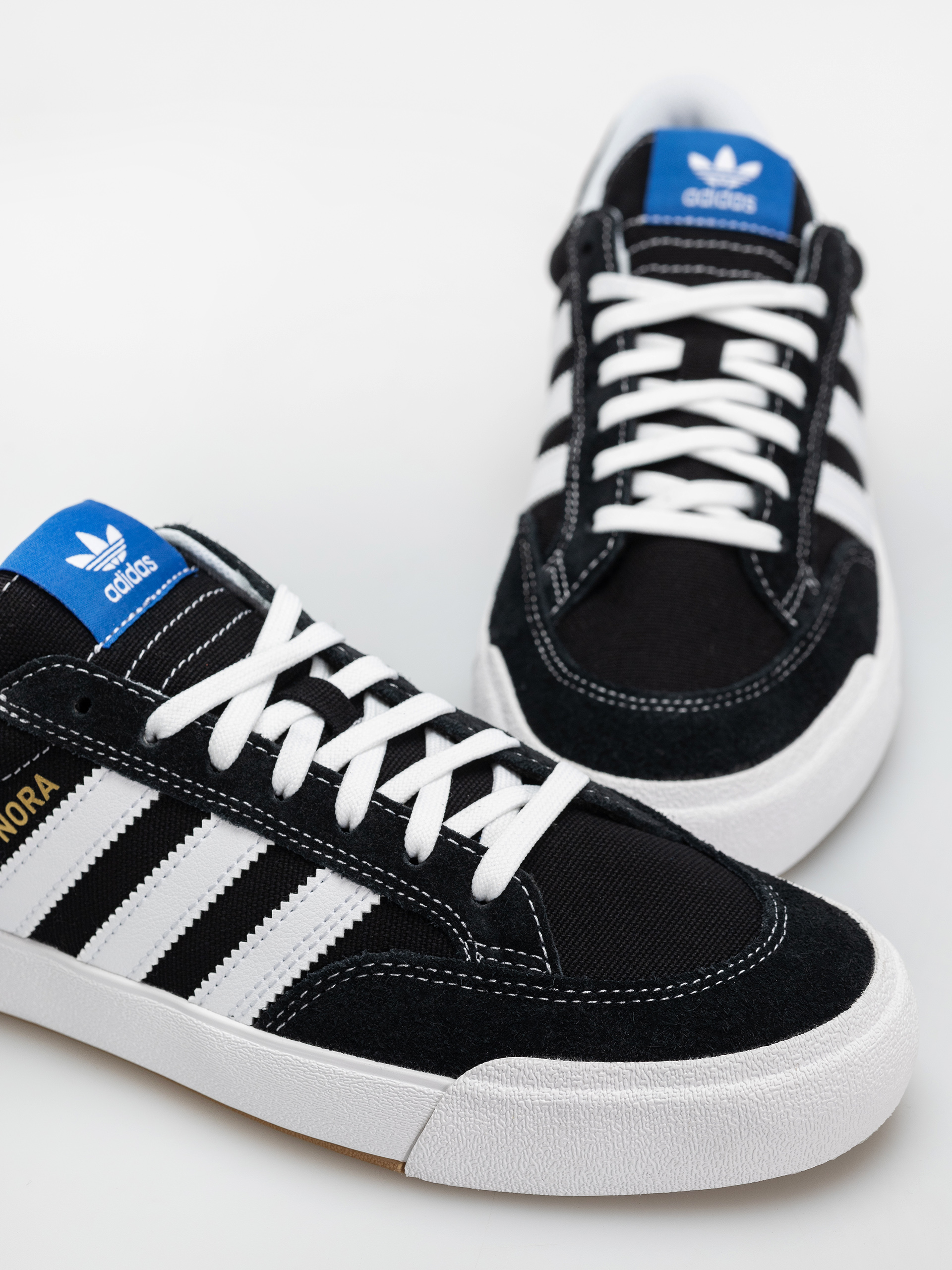 Boty adidas Nora (cblack/ftwwht/blubir)