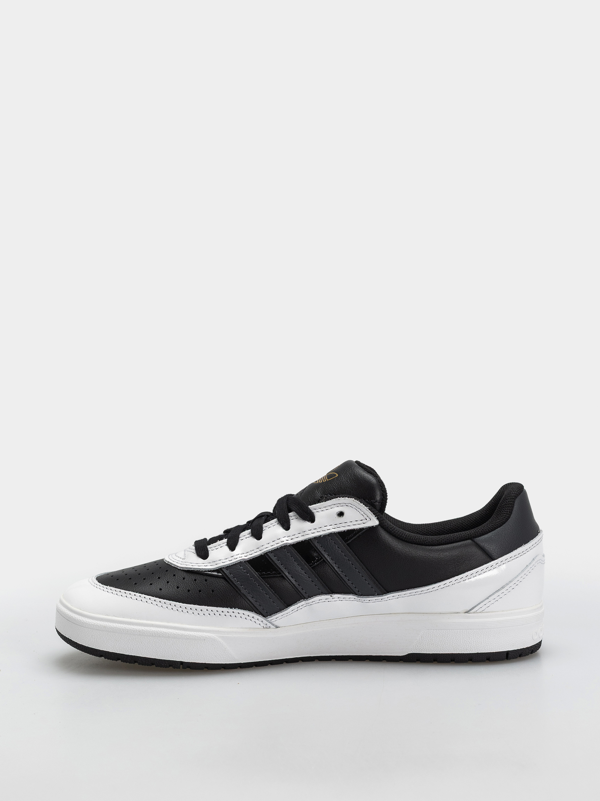 Boty adidas Tyshawn II (cblack/carbon/ftwwht)