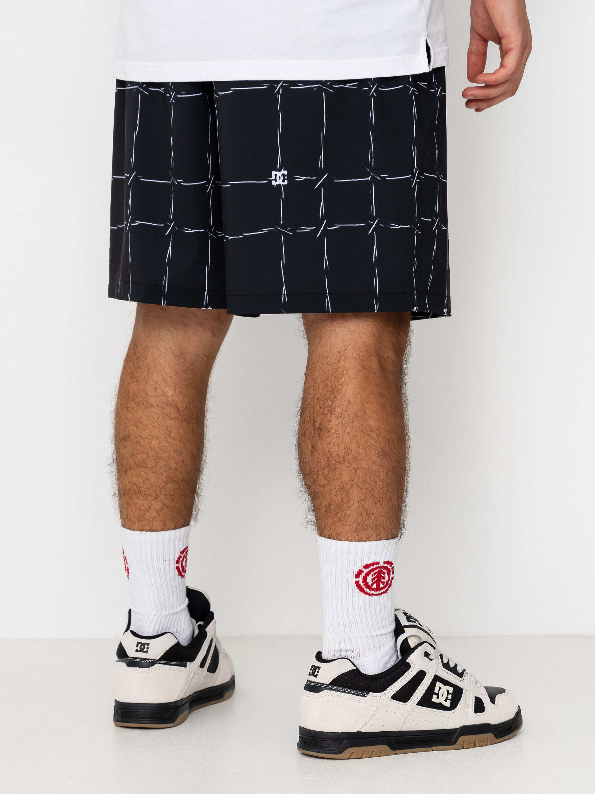 Kraťasy DC Wired Volley 19 (wired 32 black)