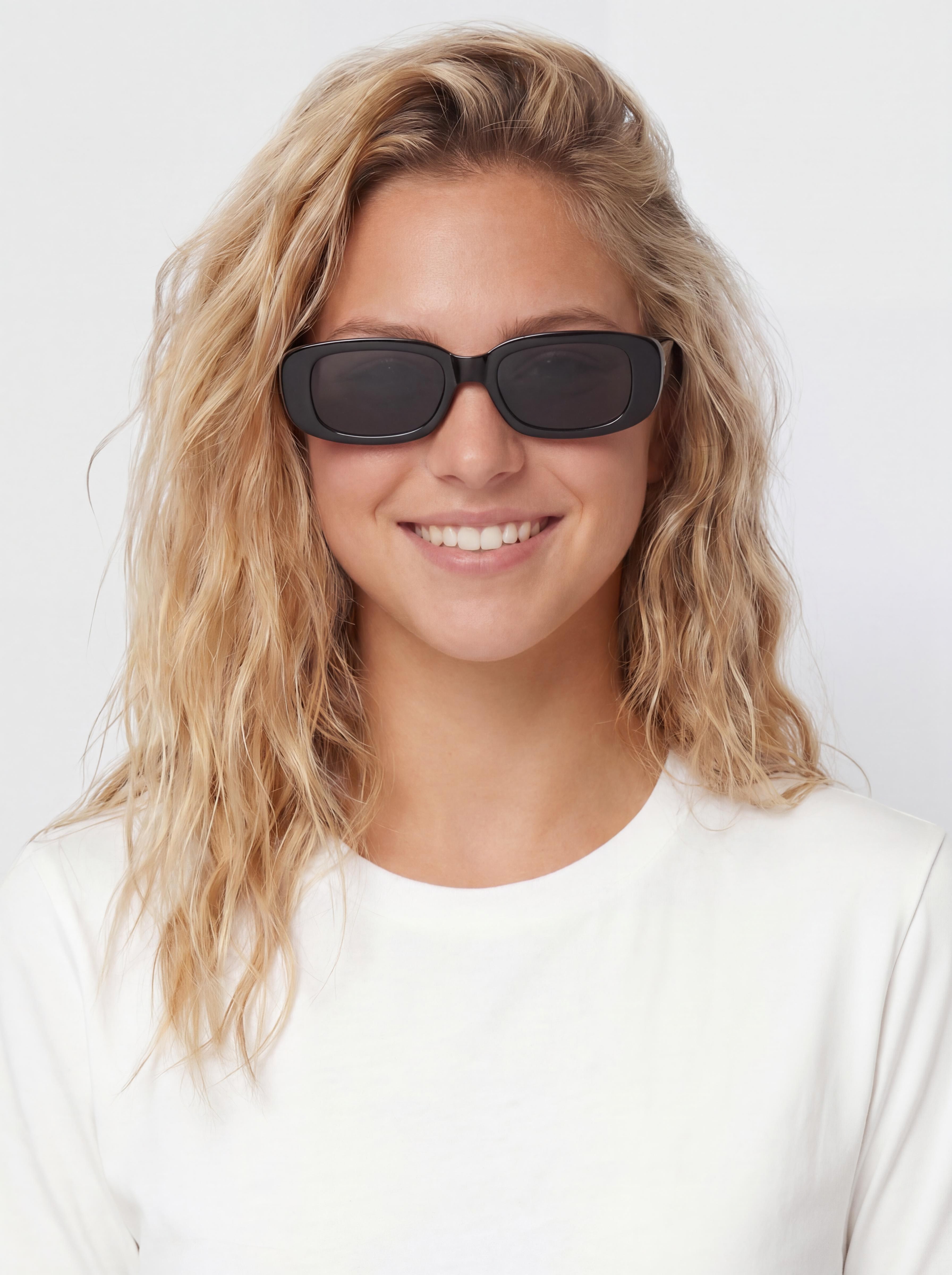 Sluneu010dnu00ed bru00fdle CHPO Nicole (matte black/black)