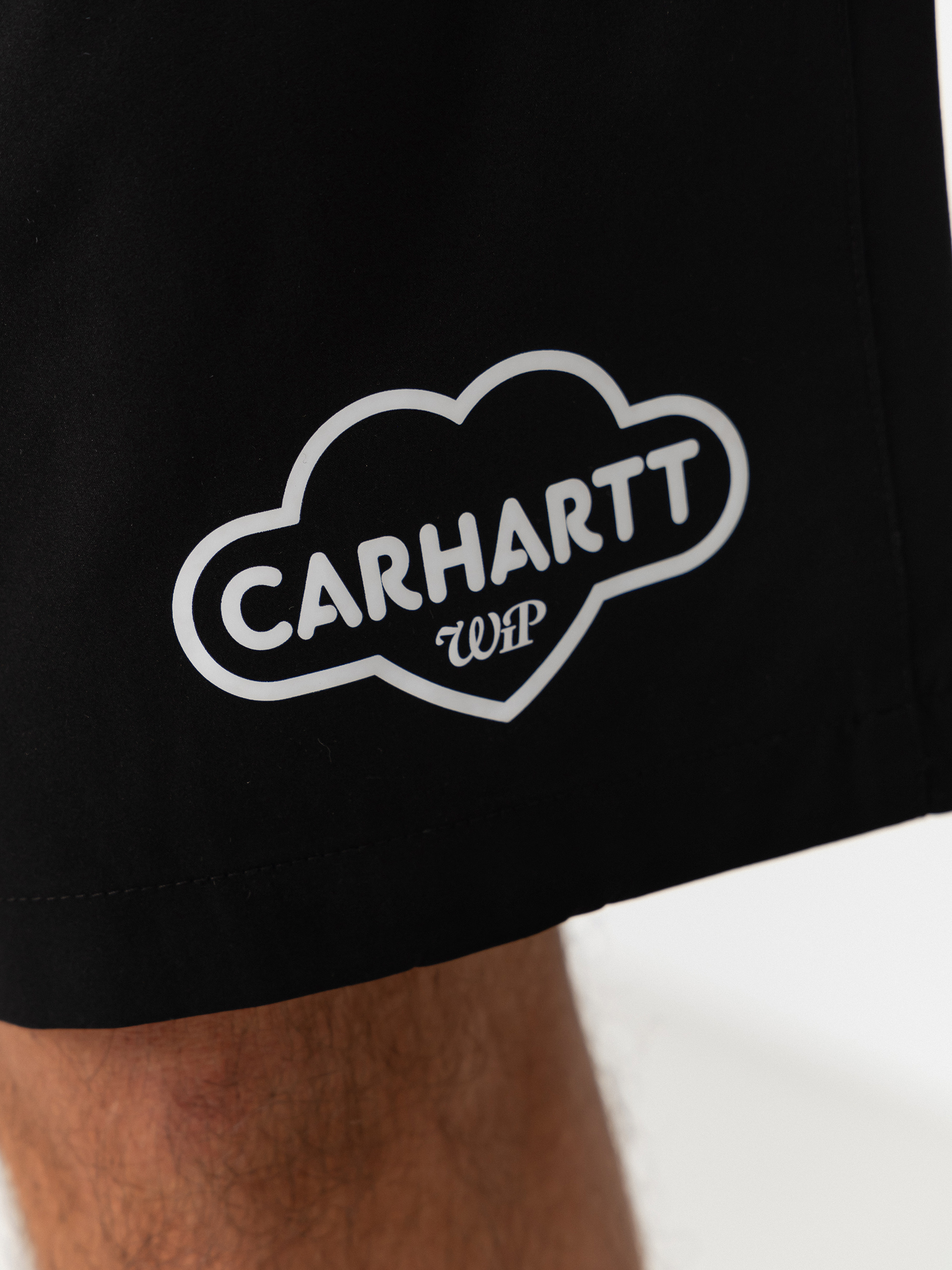 Kraťasy Carhartt WIP Cloud Heart Swim (black)