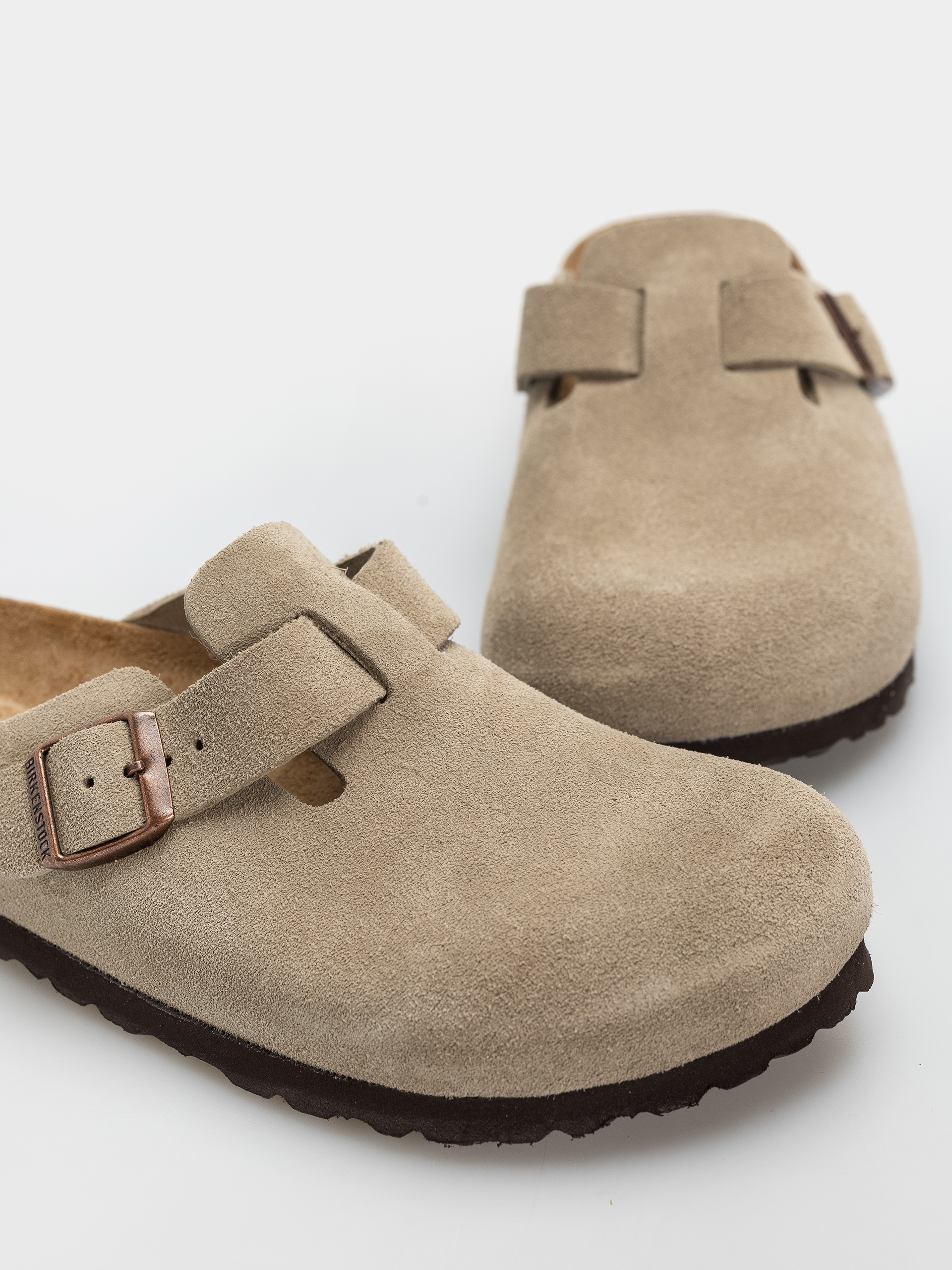 Plážovky Birkenstock Boston Soft Footbed Suede Leather Narrow (taupe)