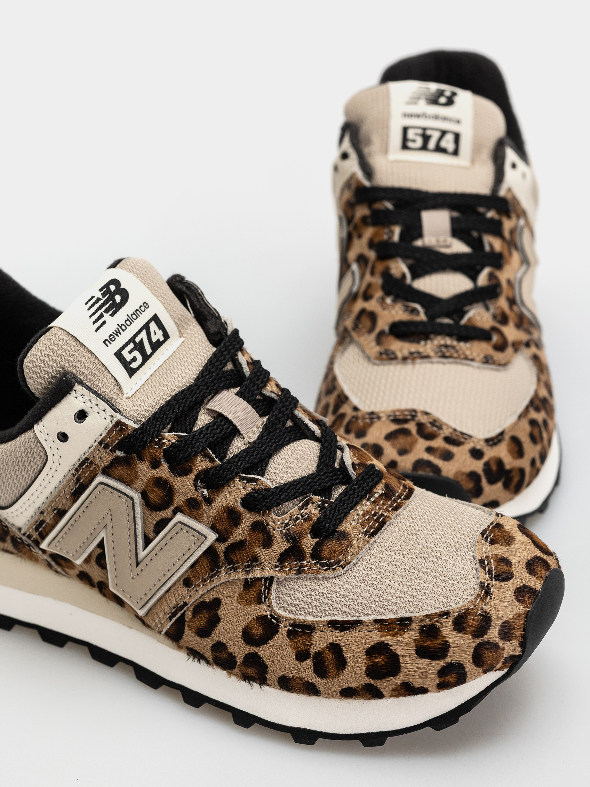 Boty New Balance 574 Wmn (stoneware/linen/black)