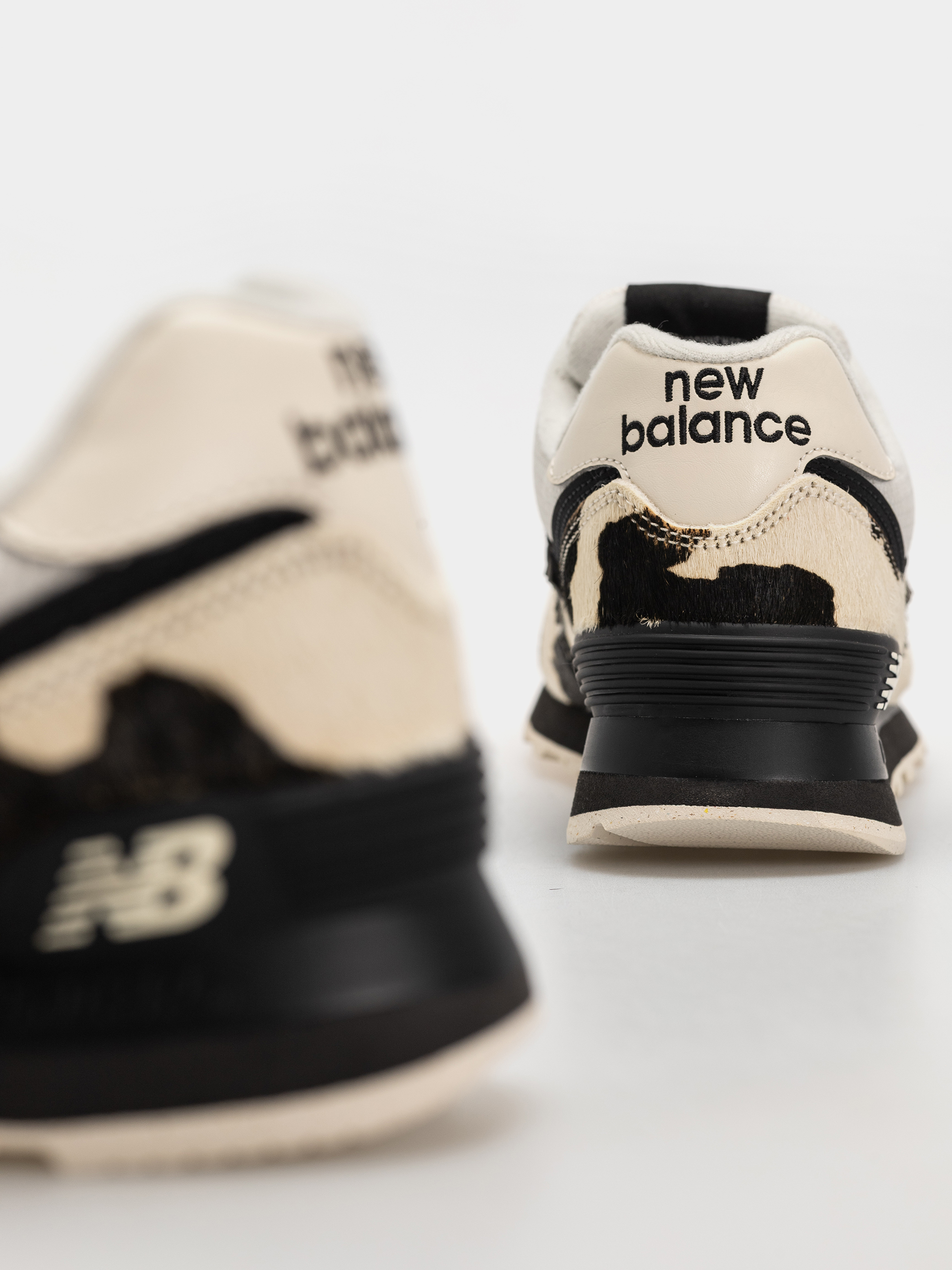 Boty New Balance 574 Wmn (black/linen)