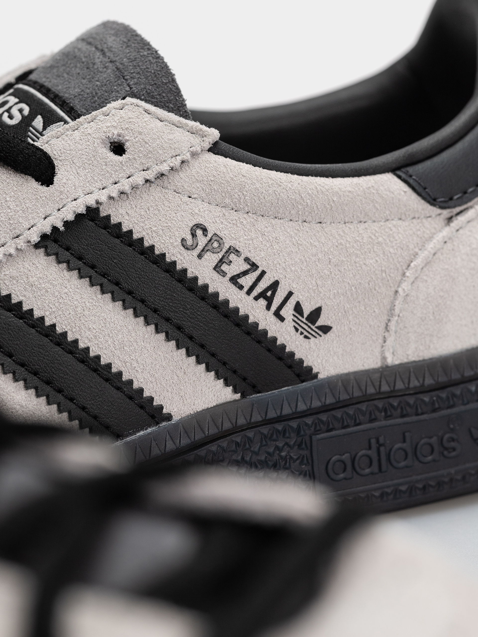Boty adidas Handball Spezial (gretwo/carbon/cblack)