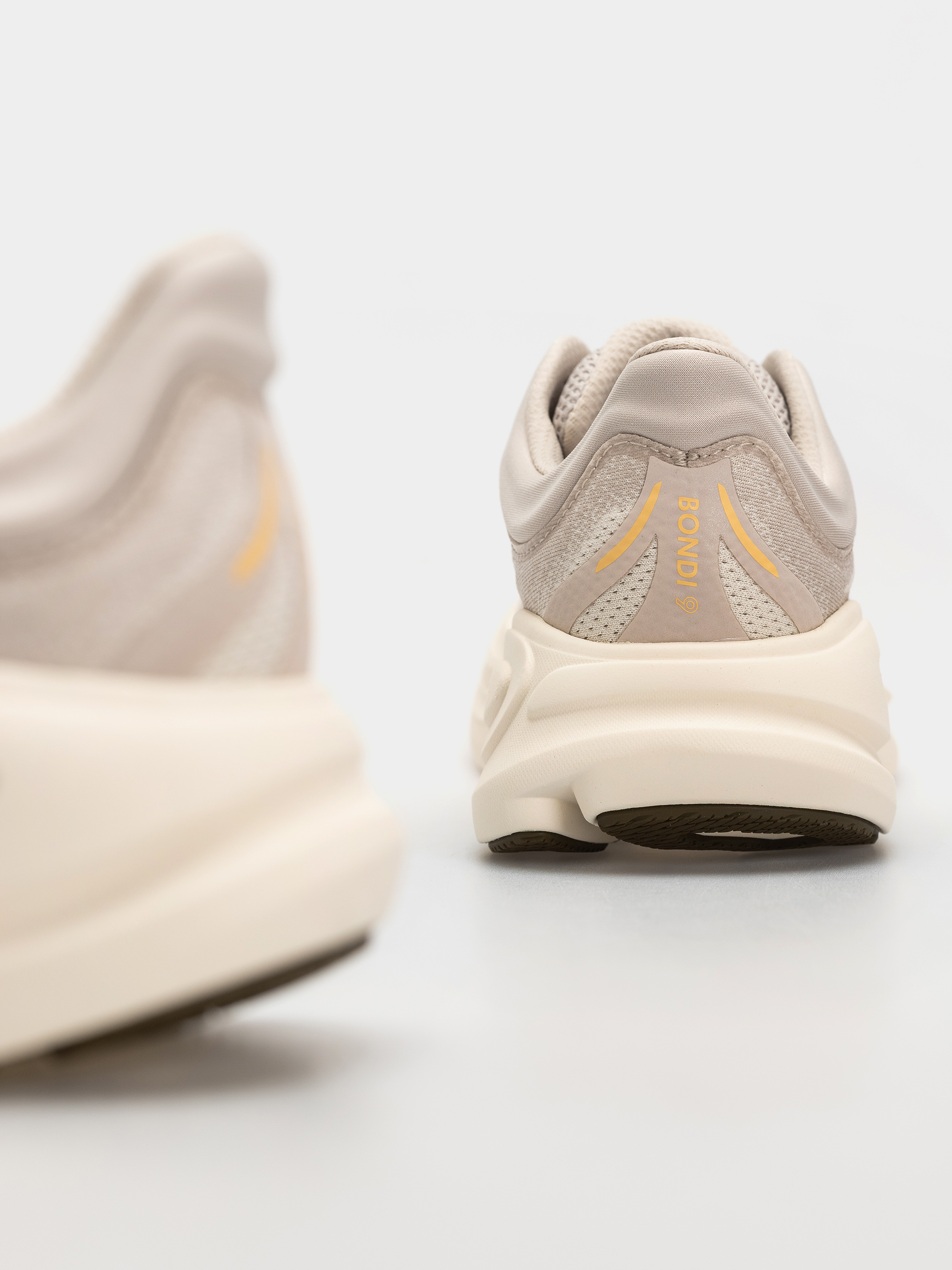 Boty Hoka Bondi 9 Wmn (river rock grey/alabaster)