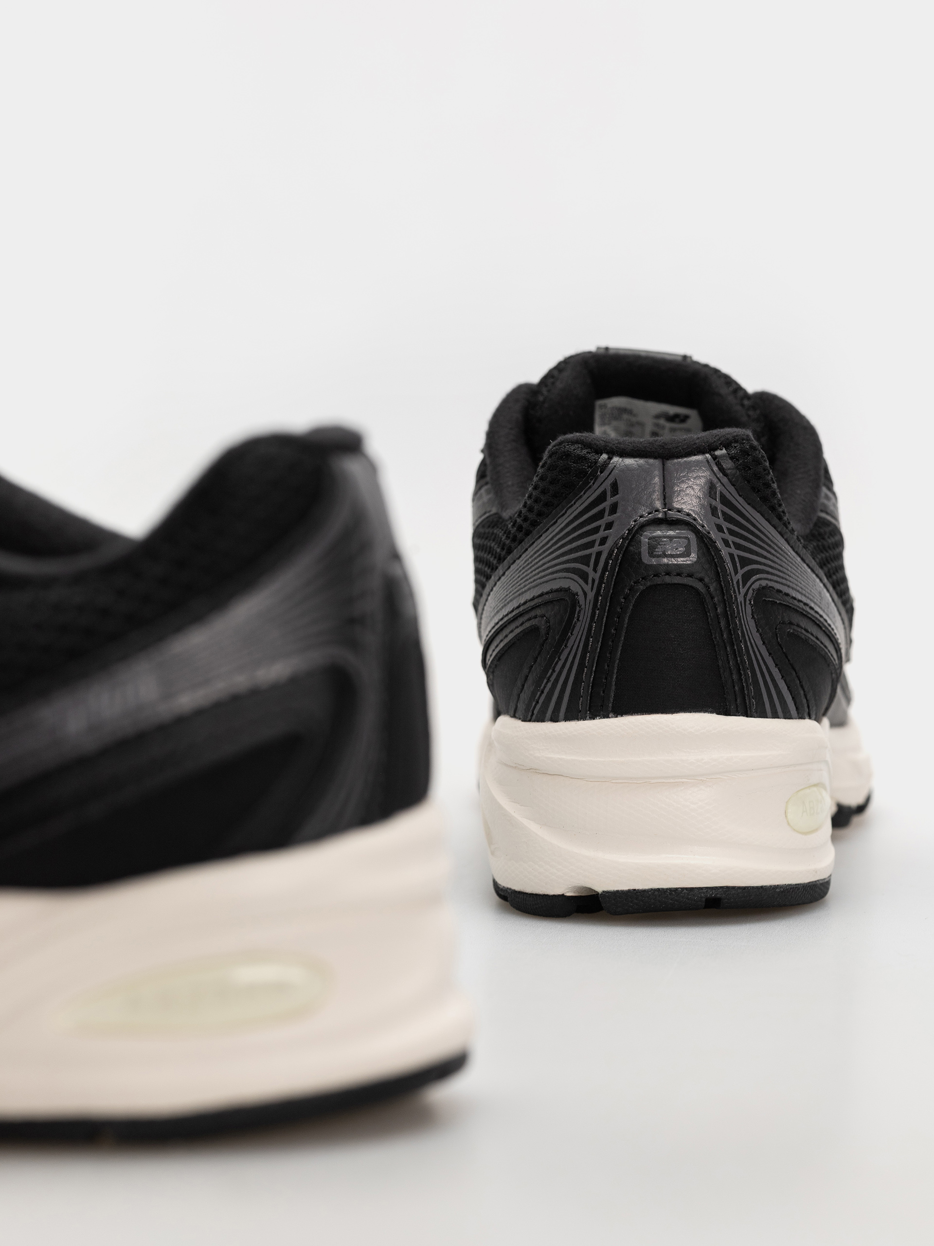Boty New Balance 740 (black/sea salt)