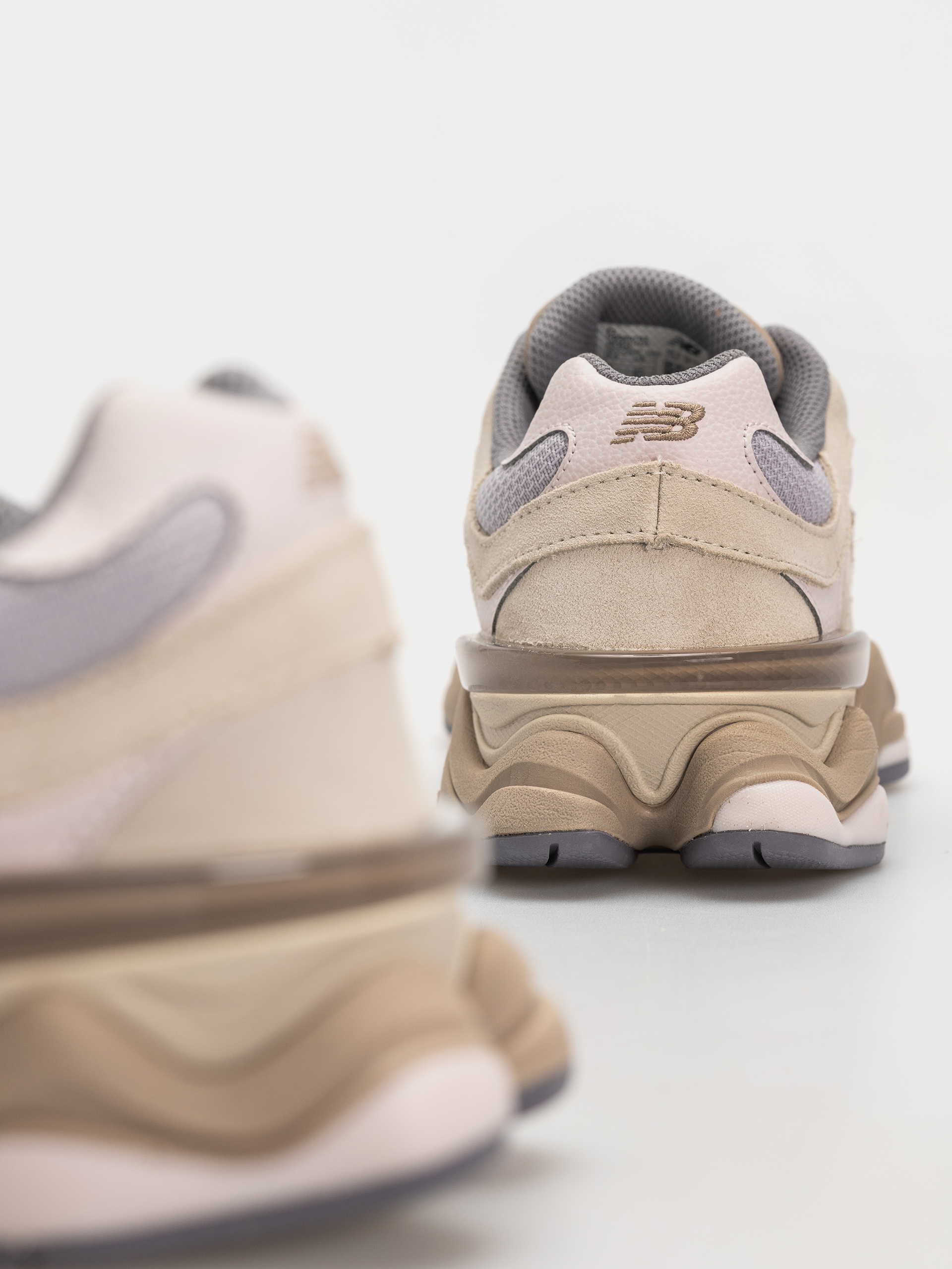 Boty New Balance 9060 (timberwolf/driftwood)