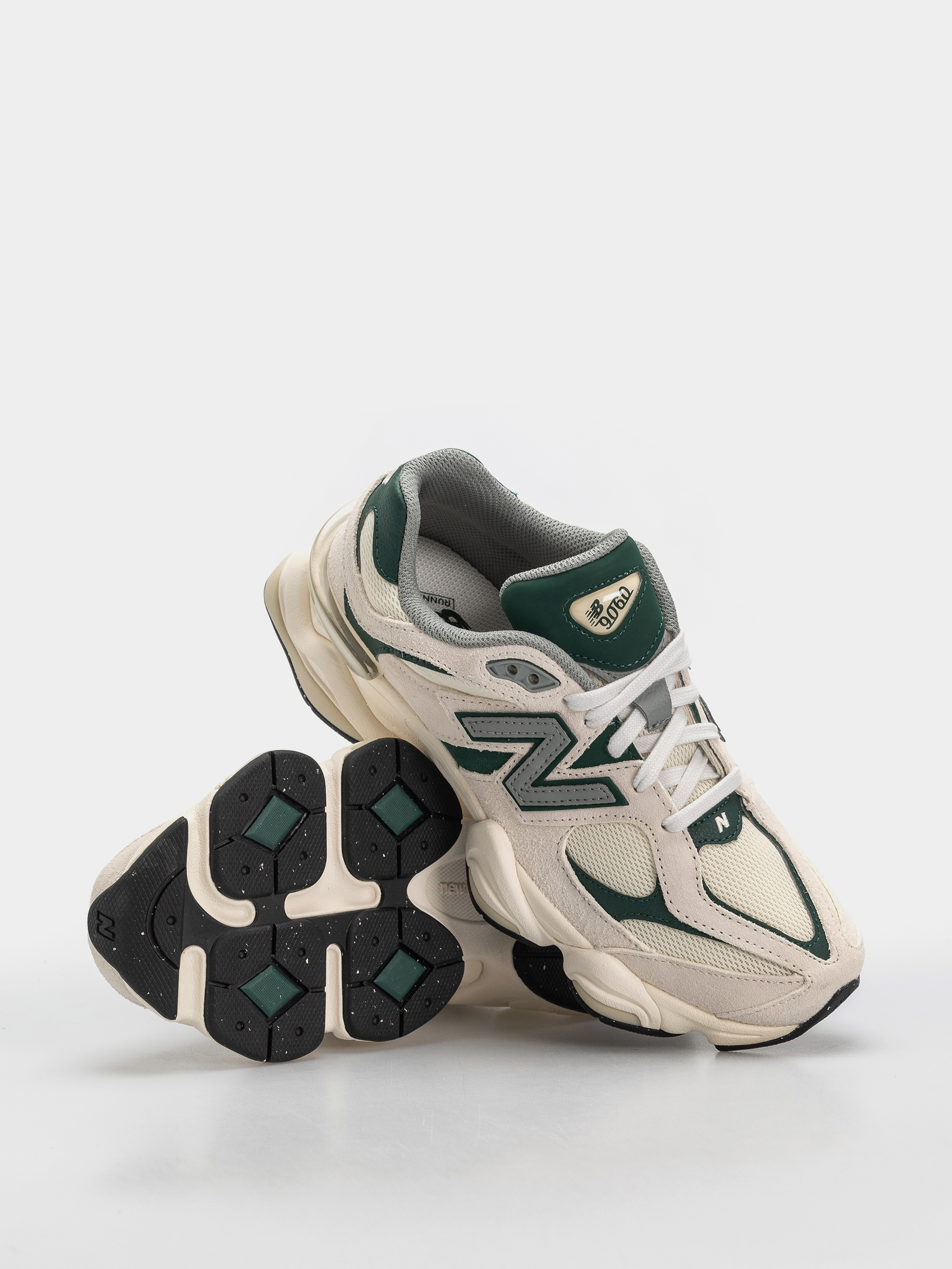 Boty New Balance 9060 (nightwatch green/angora)