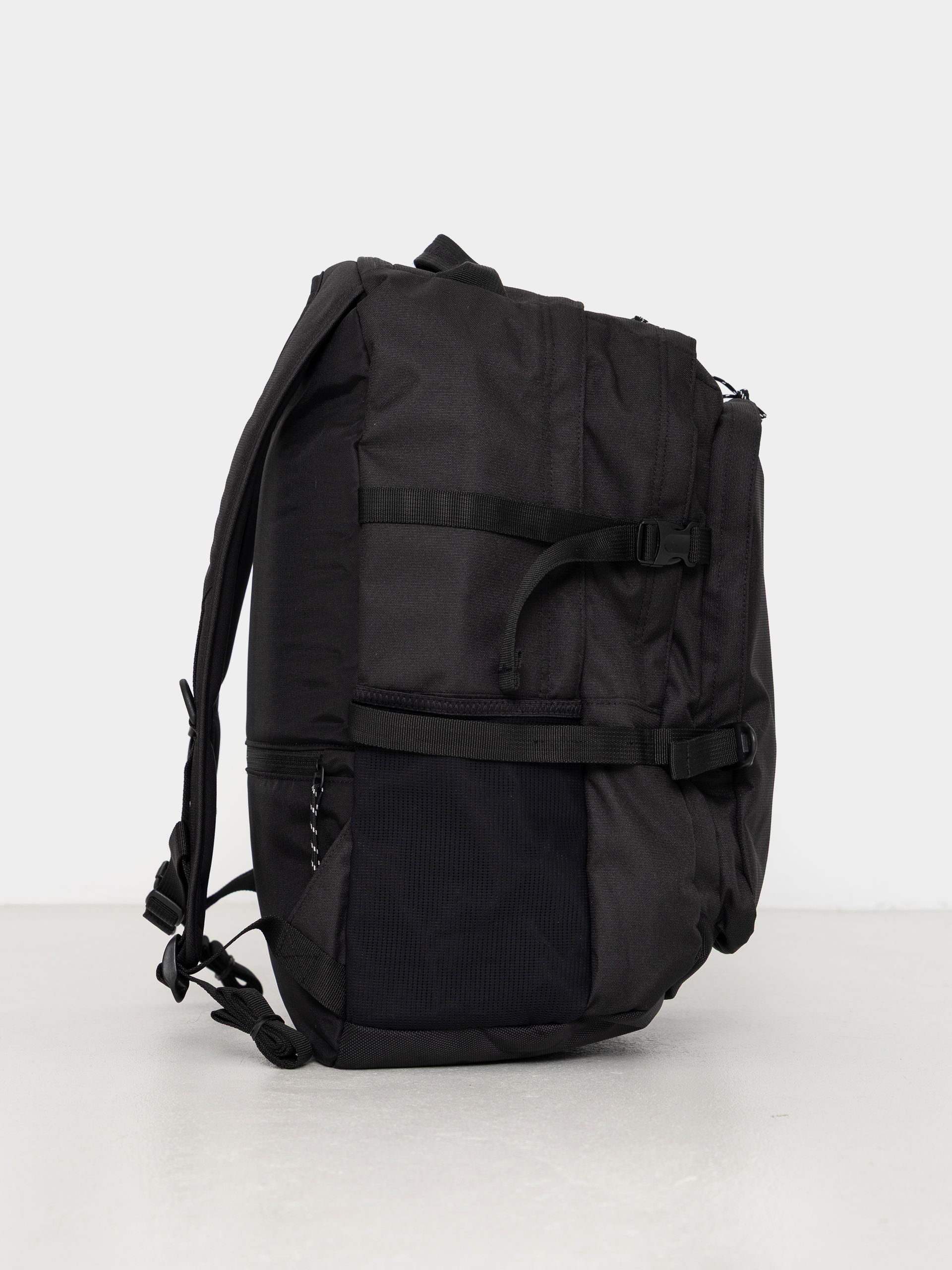 Batoh Eastpak Volker Pro (cs black pro)