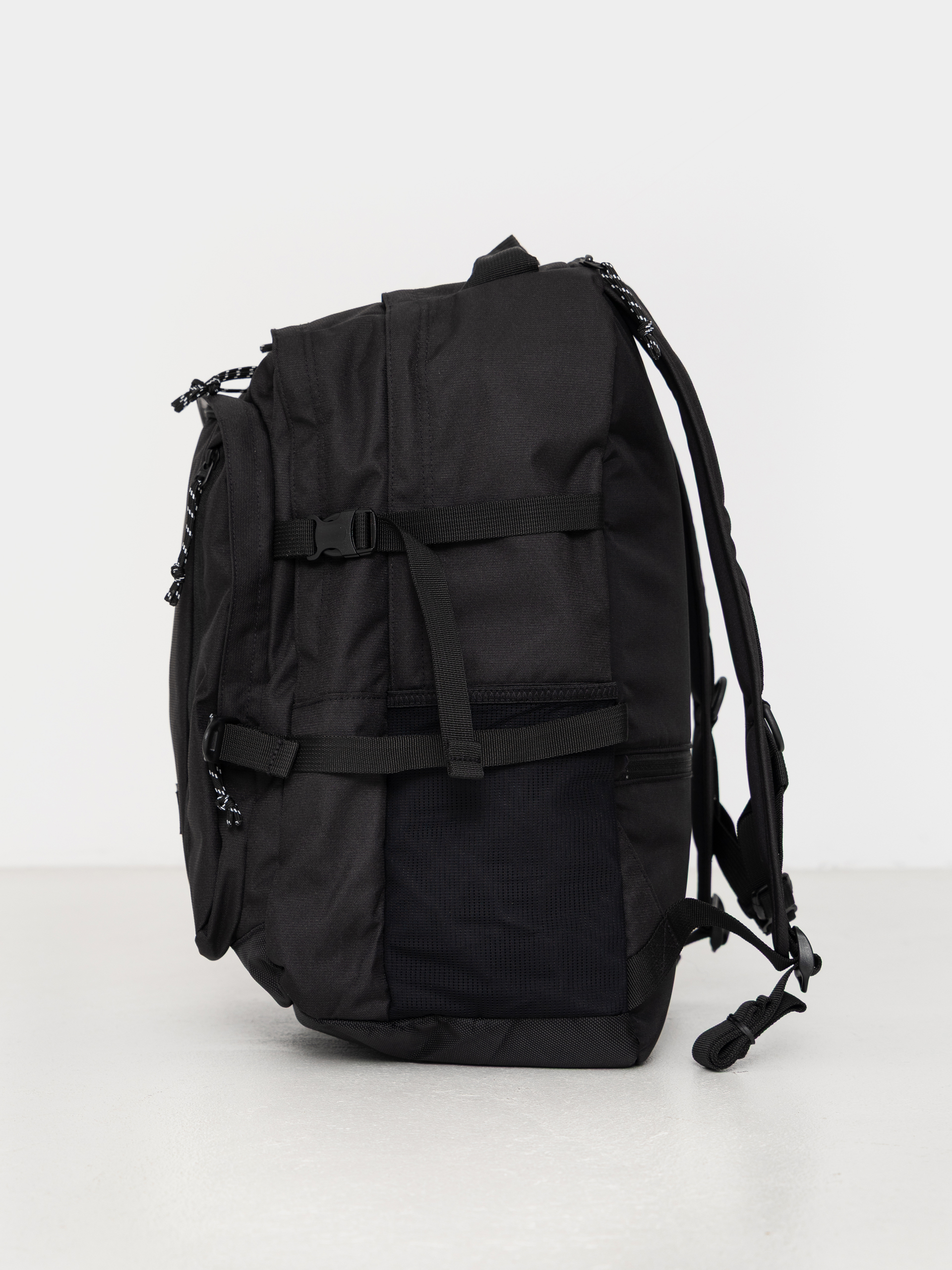 Batoh Eastpak Volker Pro (cs black pro)