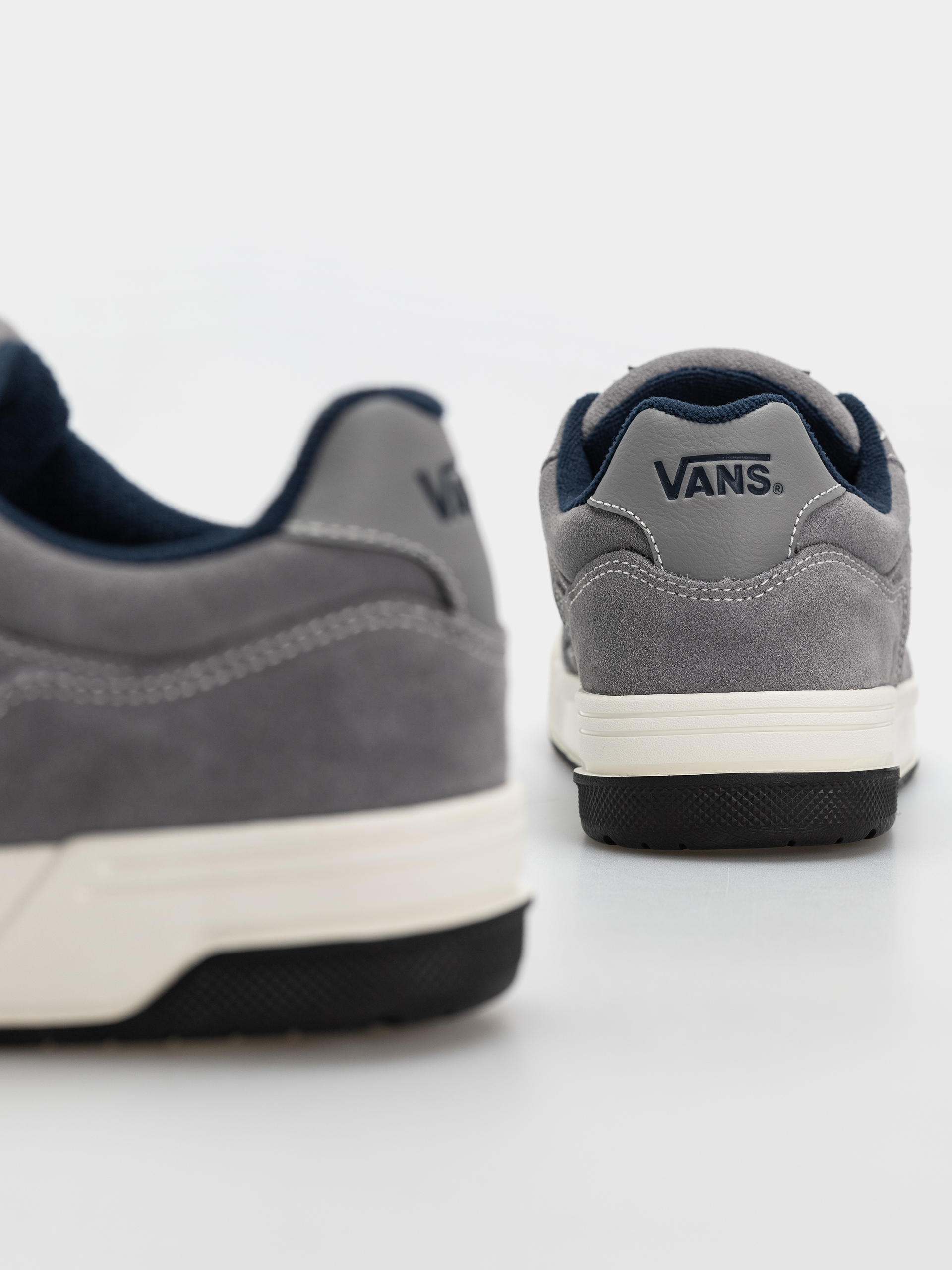 Boty Vans Upland (gray/navy)