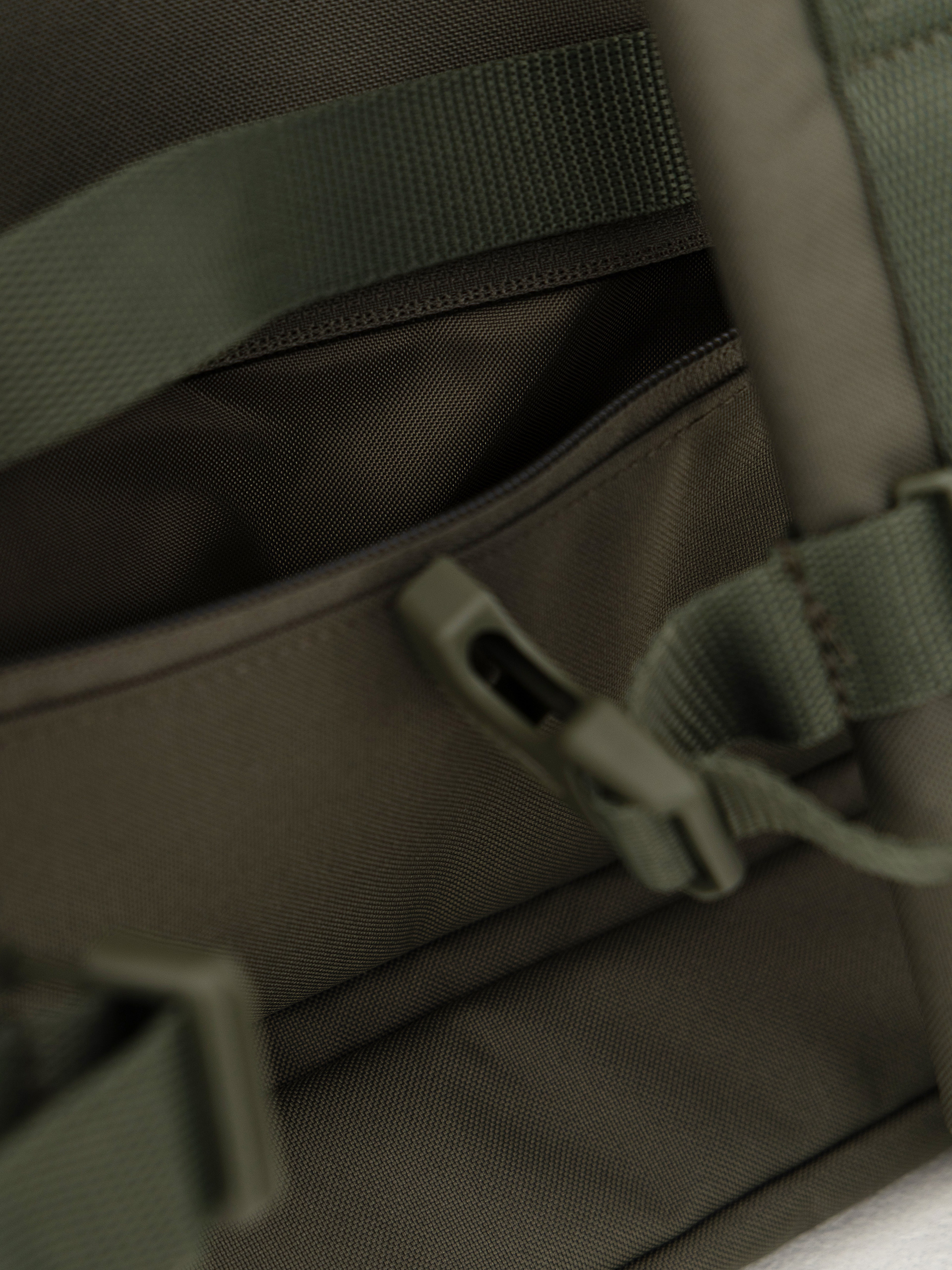 Batoh Eastpak Everyday Pak'R (monotone khaki)