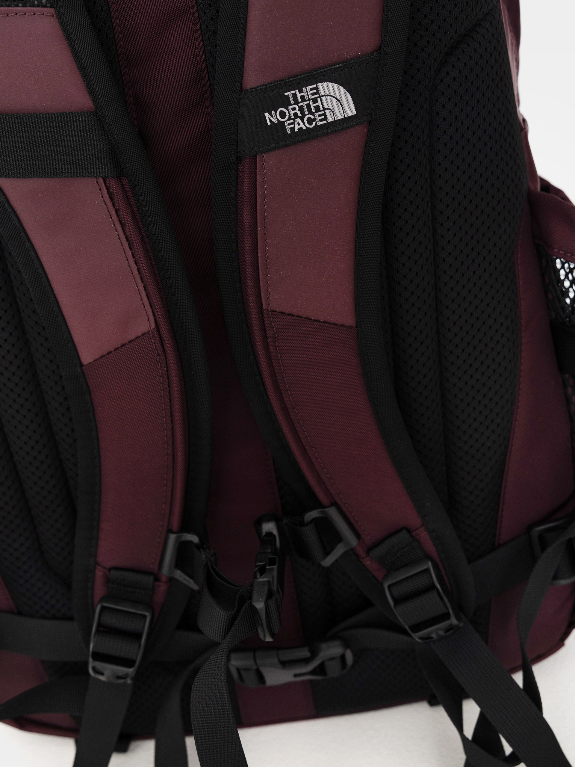 Batoh The North Face Hot Shot Base Camp (deep burgundy)