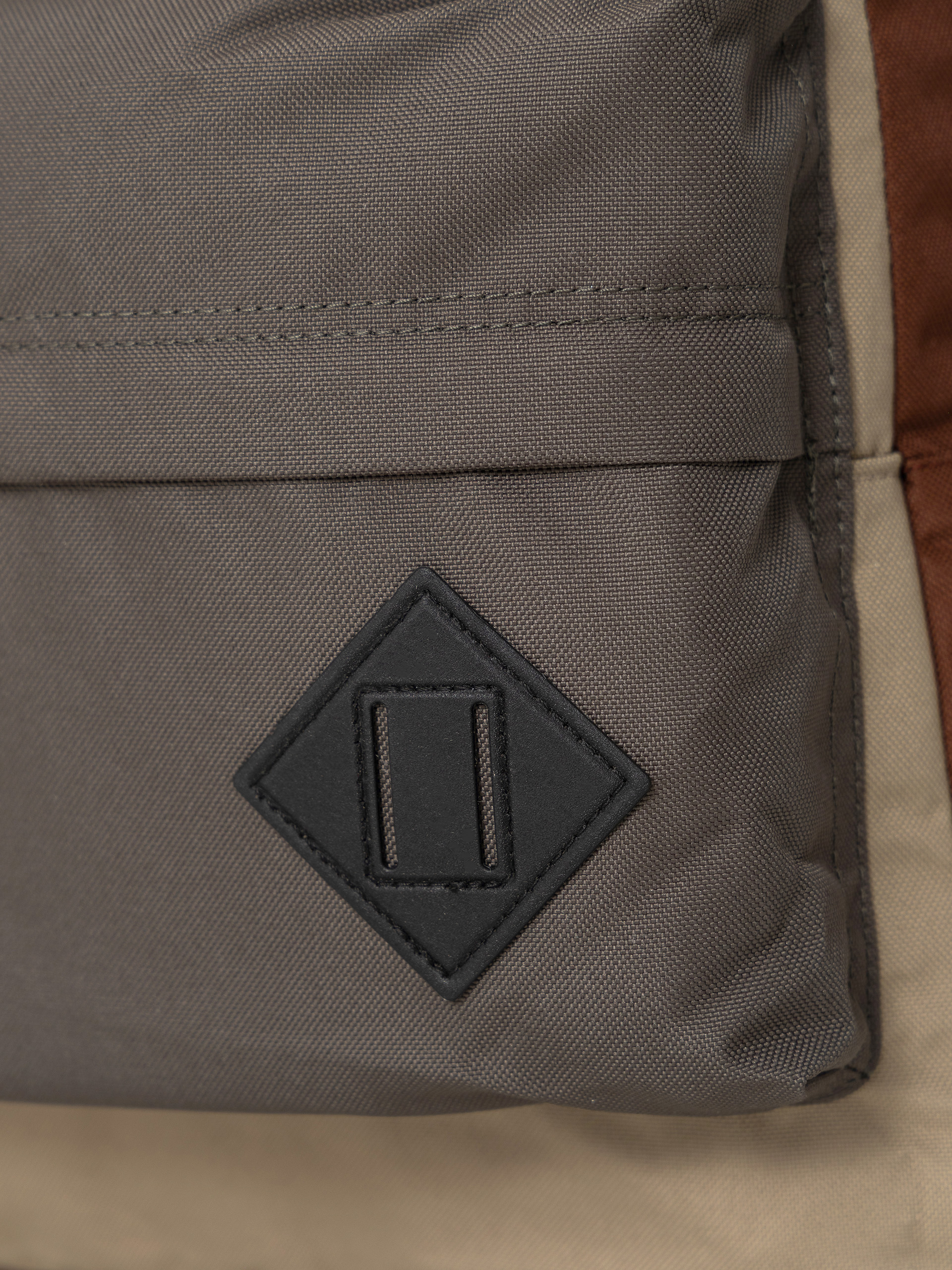 Batoh Dakine 365 21L (mojave)