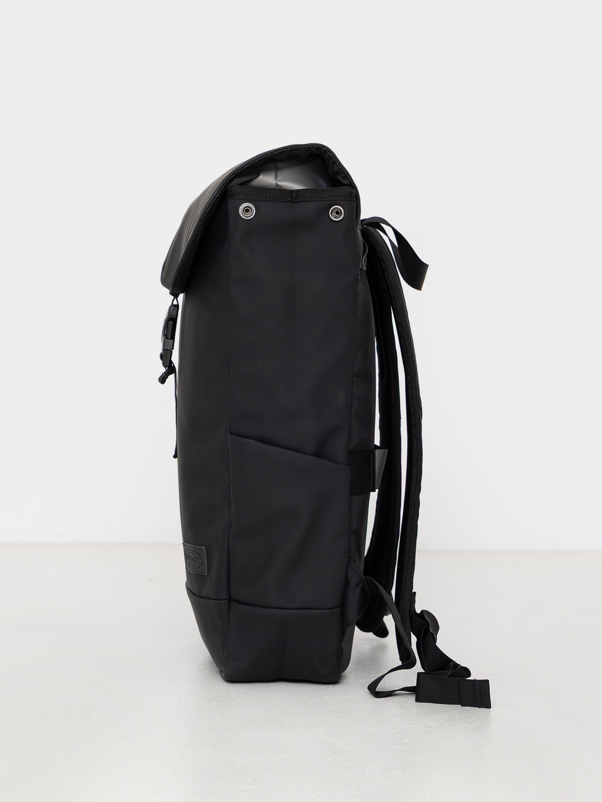 Batoh Eastpak Yarin (cnnct f matte black)