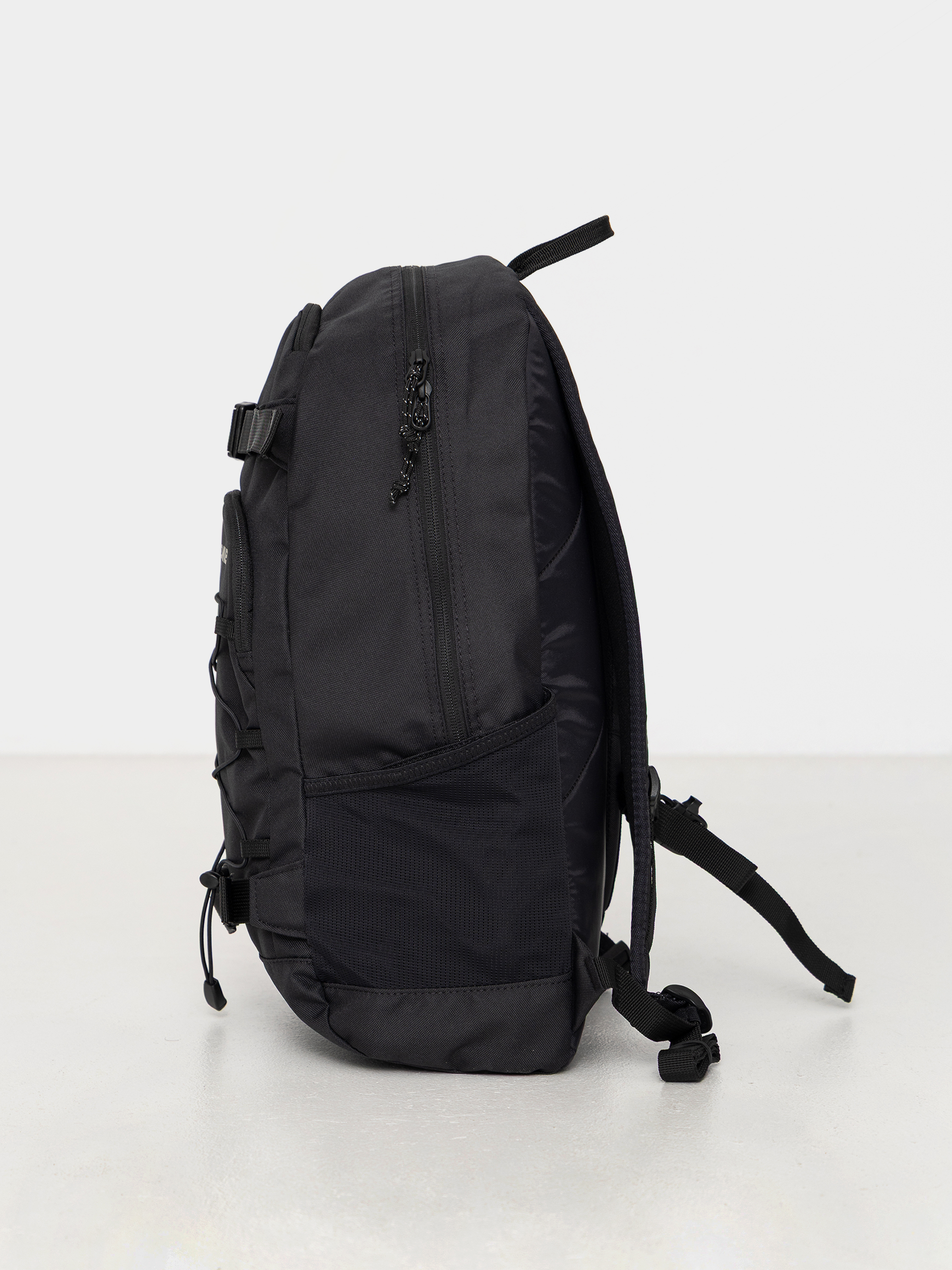 Batoh Dakine Grom 23L (black)