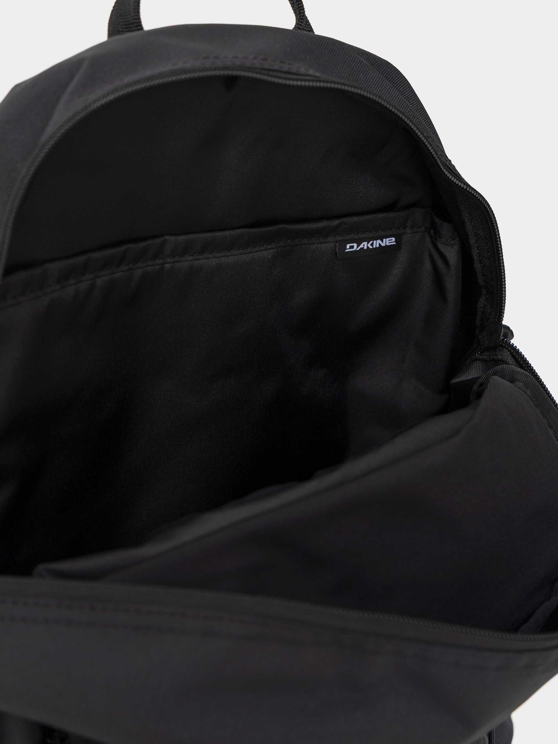 Batoh Dakine Grom 23L (black)