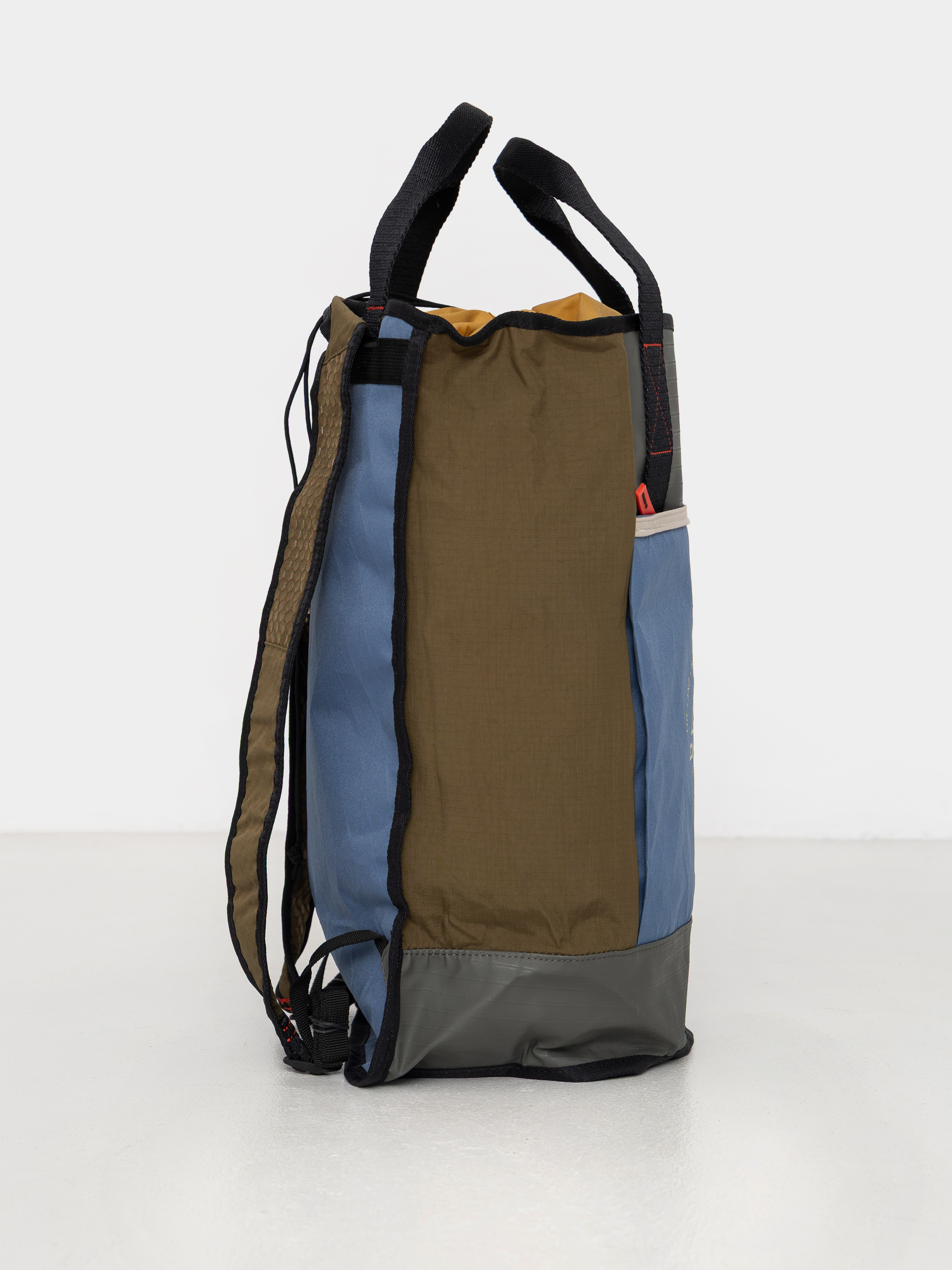 Batoh Dakine Renovation Lt 22L (everglades)