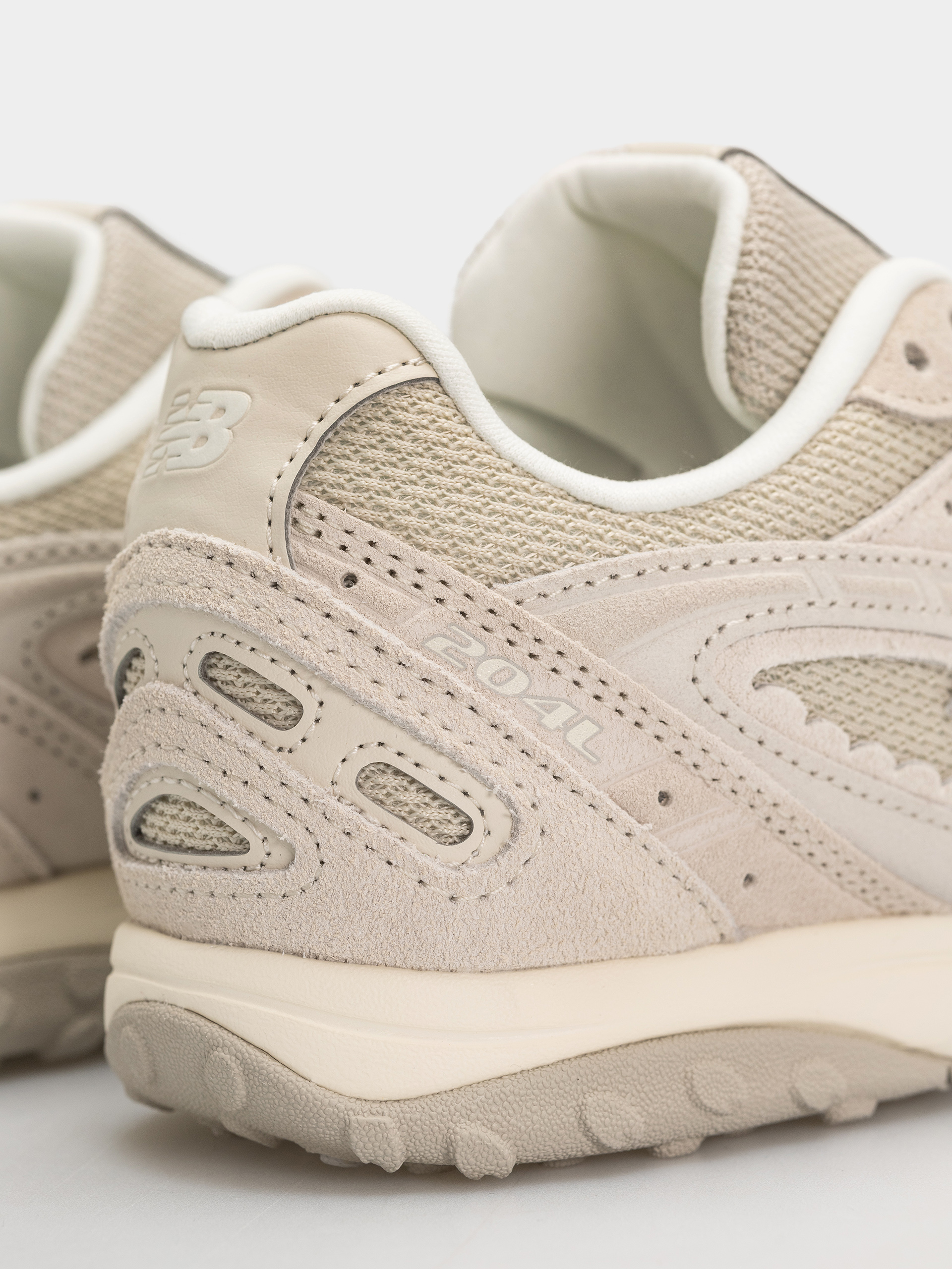 Boty New Balance 204L (sea salt)