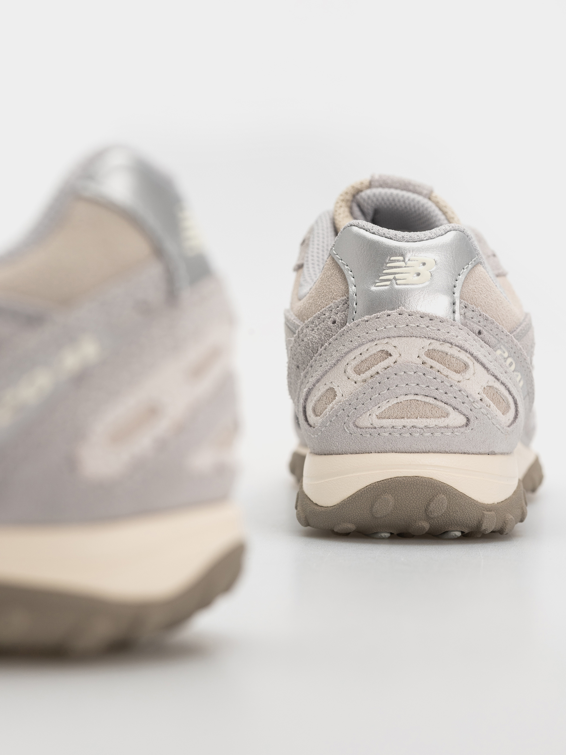 Boty New Balance 204L (grey matter shipyard)